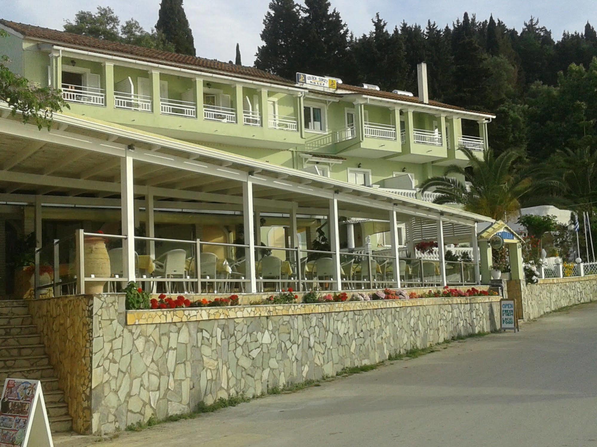 Golden Sunset Hotel Mpoukaris