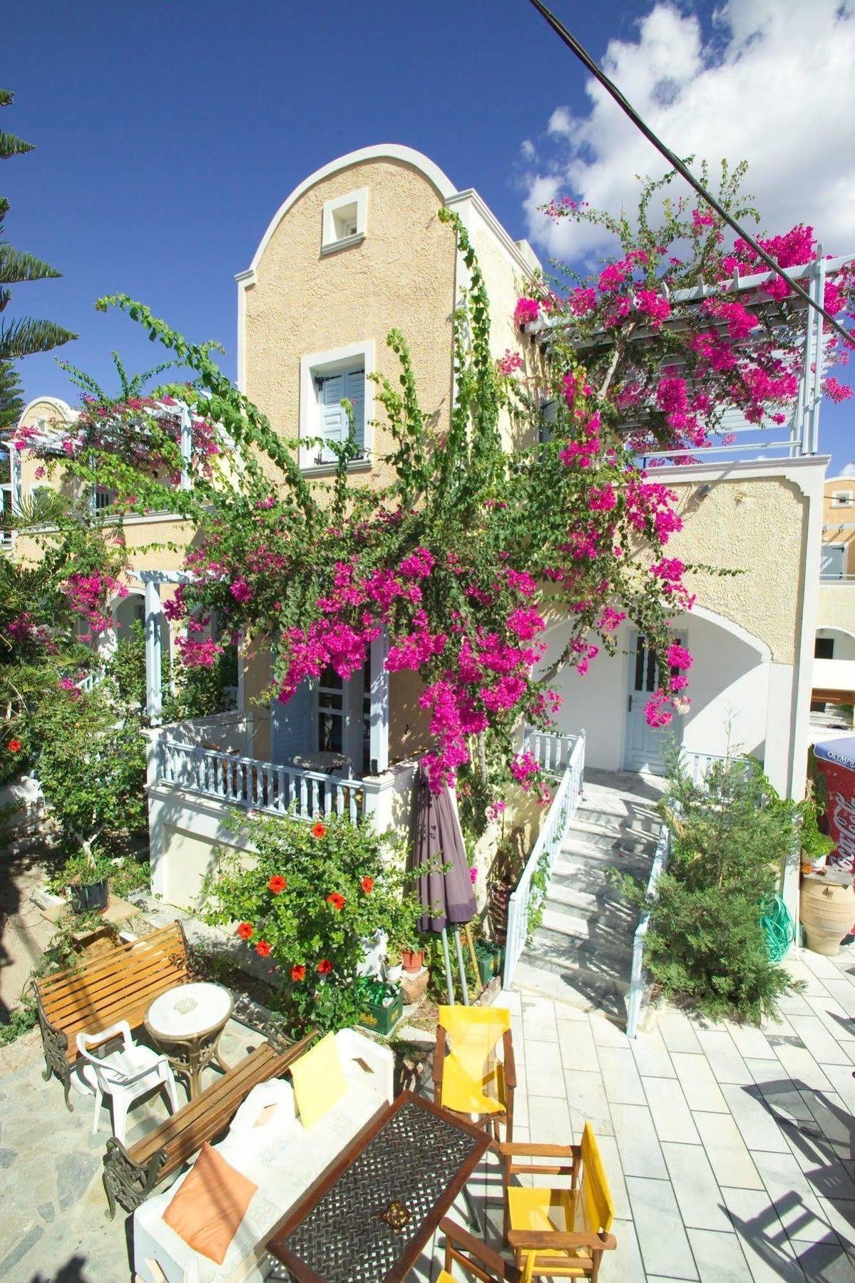 Sellada 3* Kamari (Santorini)