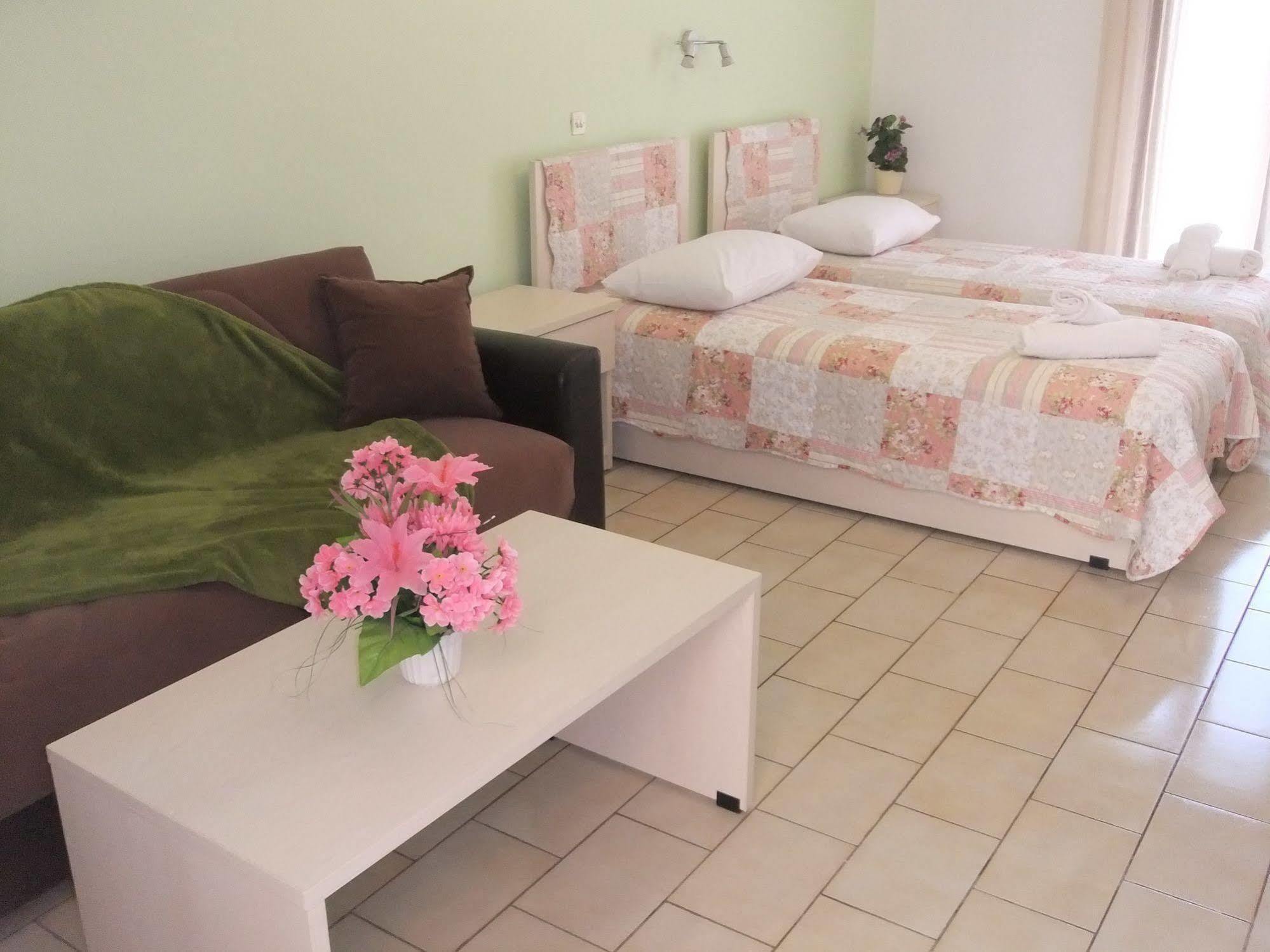 Aparthotel Byron 2*