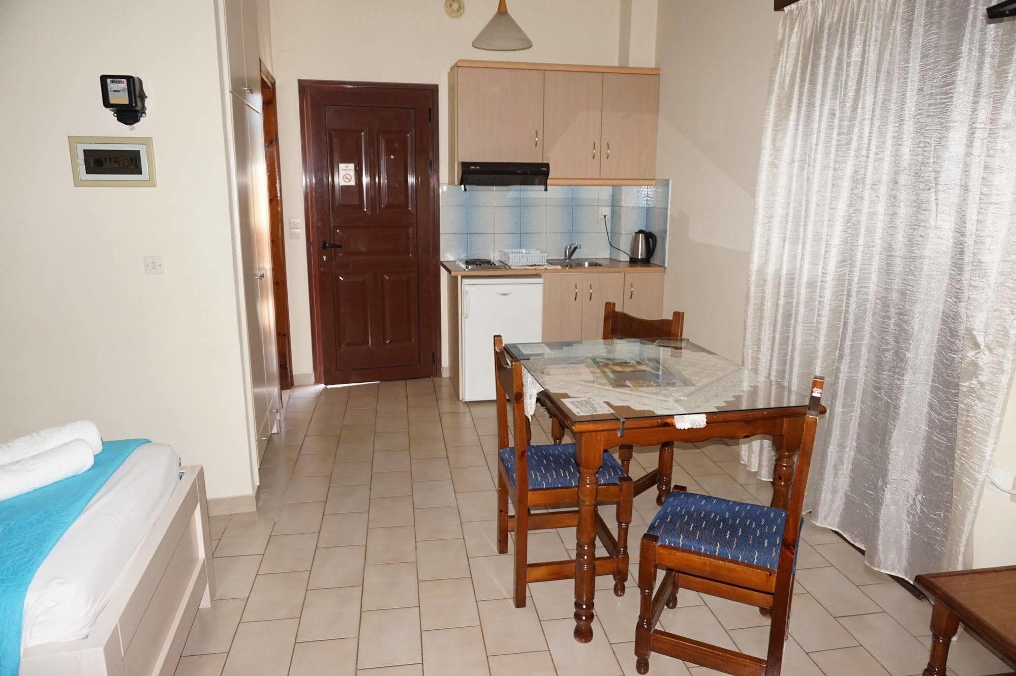 Aparthotel Byron 2*