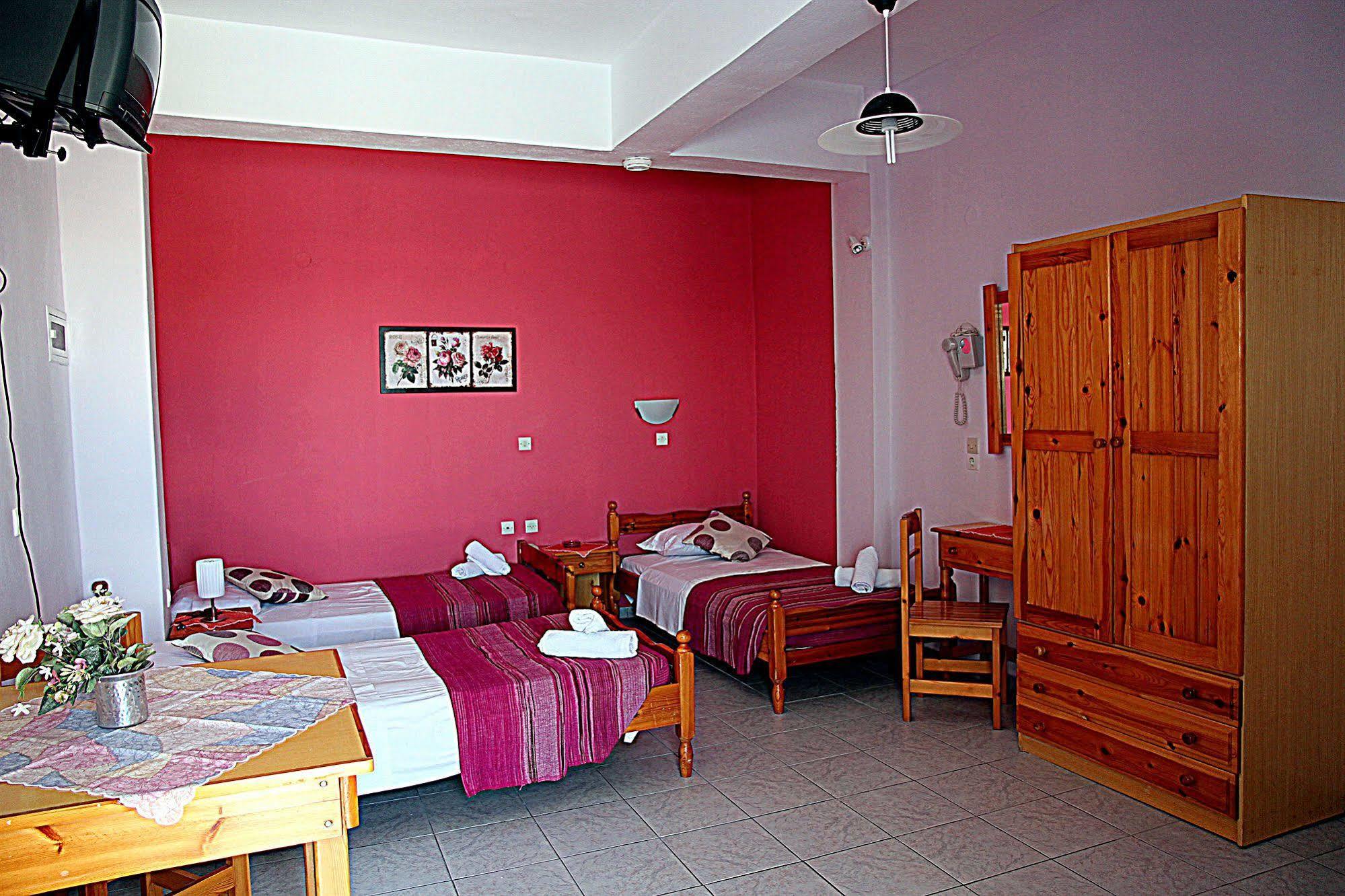 & Joanna Aparthotel