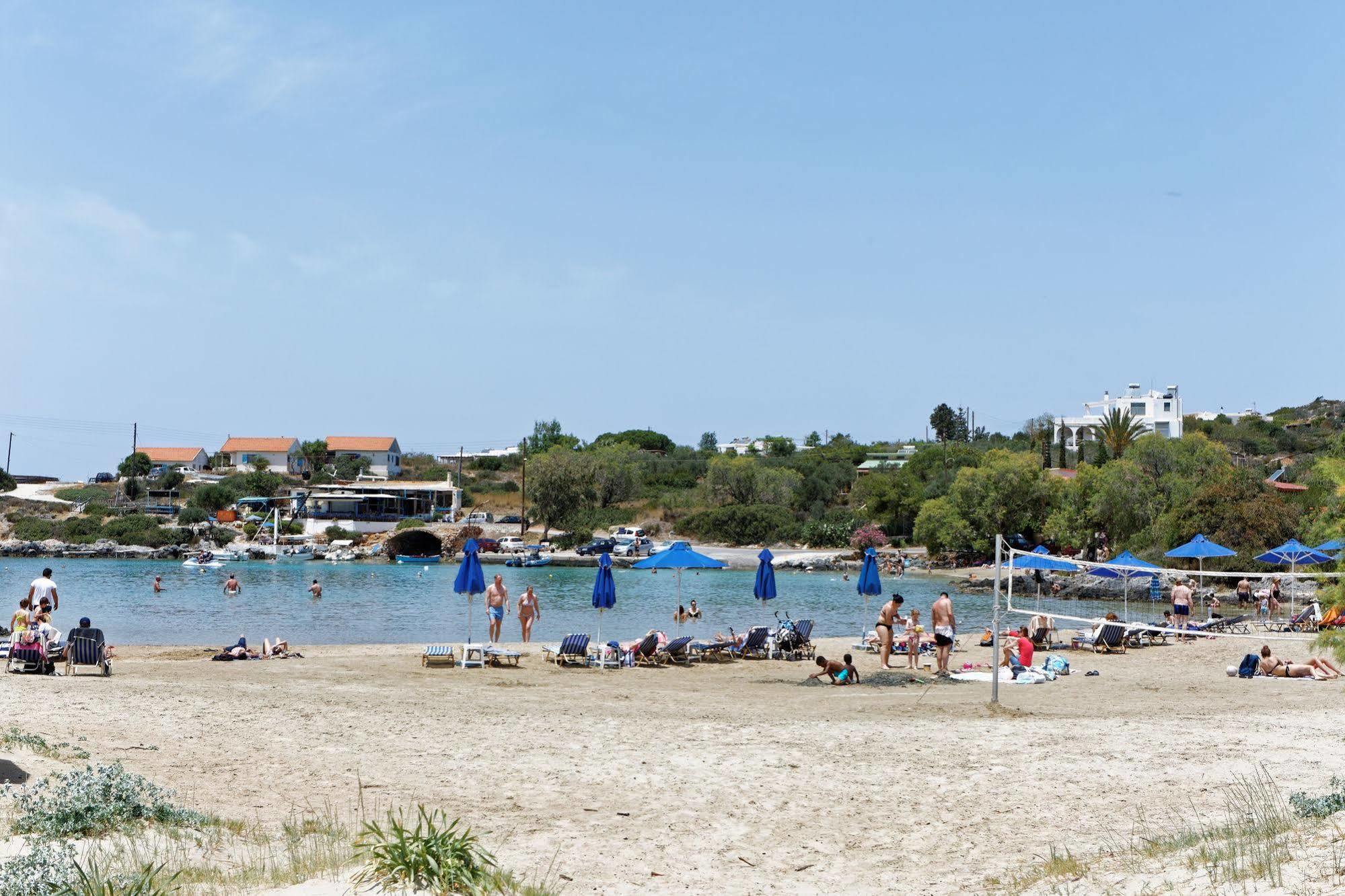 Alianthos Aparthotel 3*