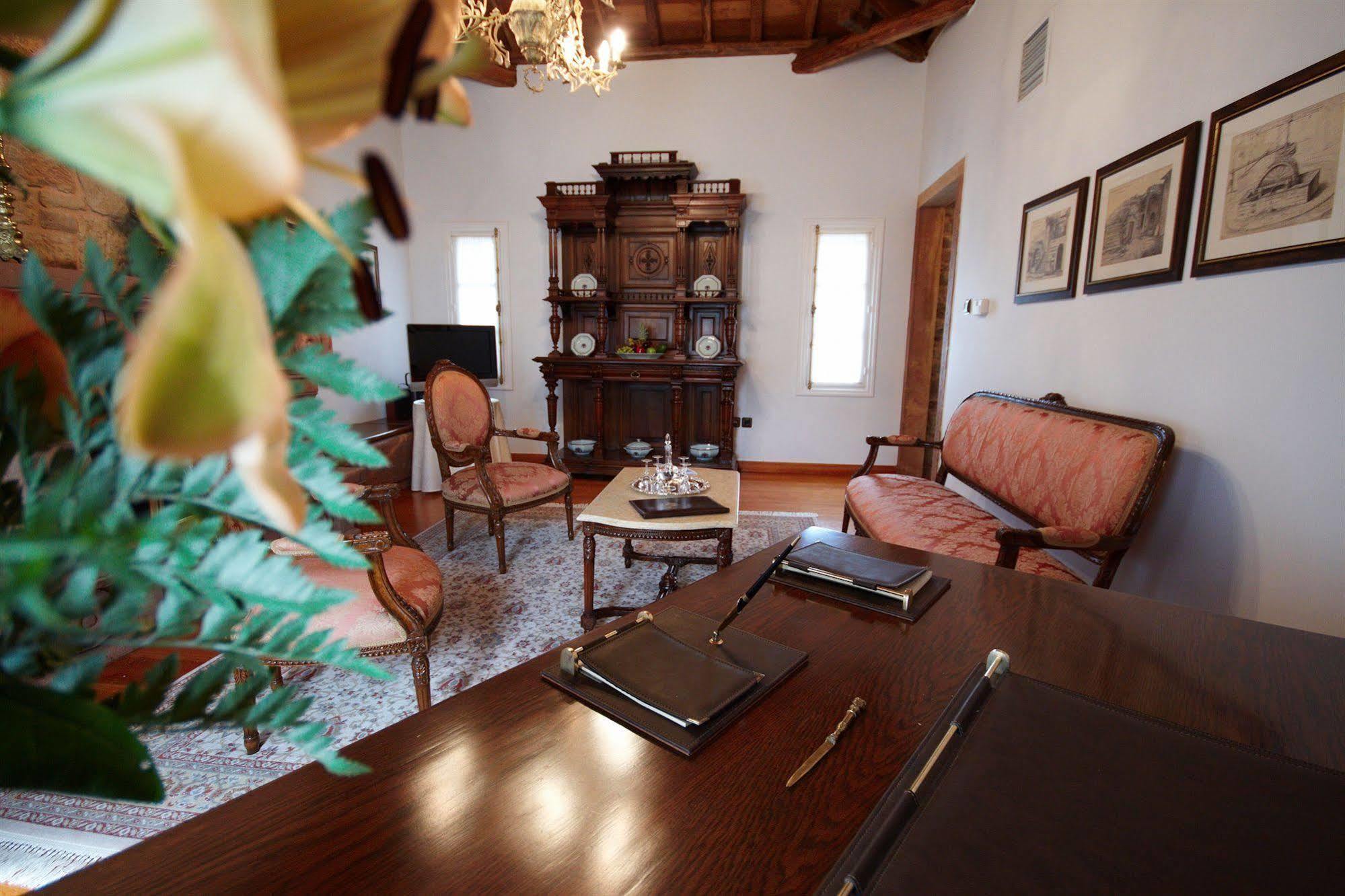 Argentikon Luxury Kampochora (Chios)
