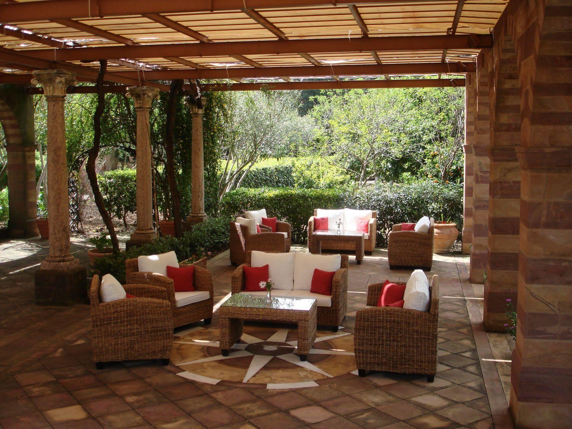 Argentikon Luxury Hotel