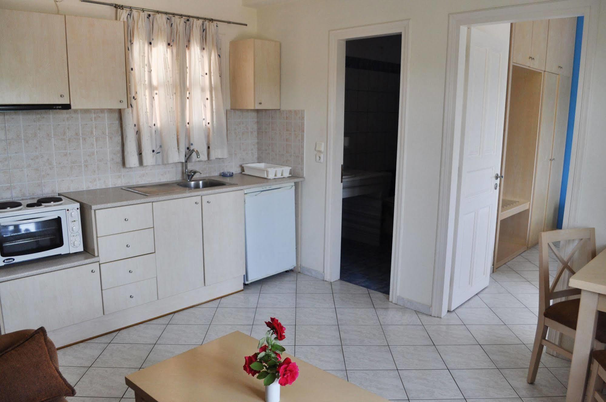 Marialena Village Aparthotel Platanias (Skiathos)