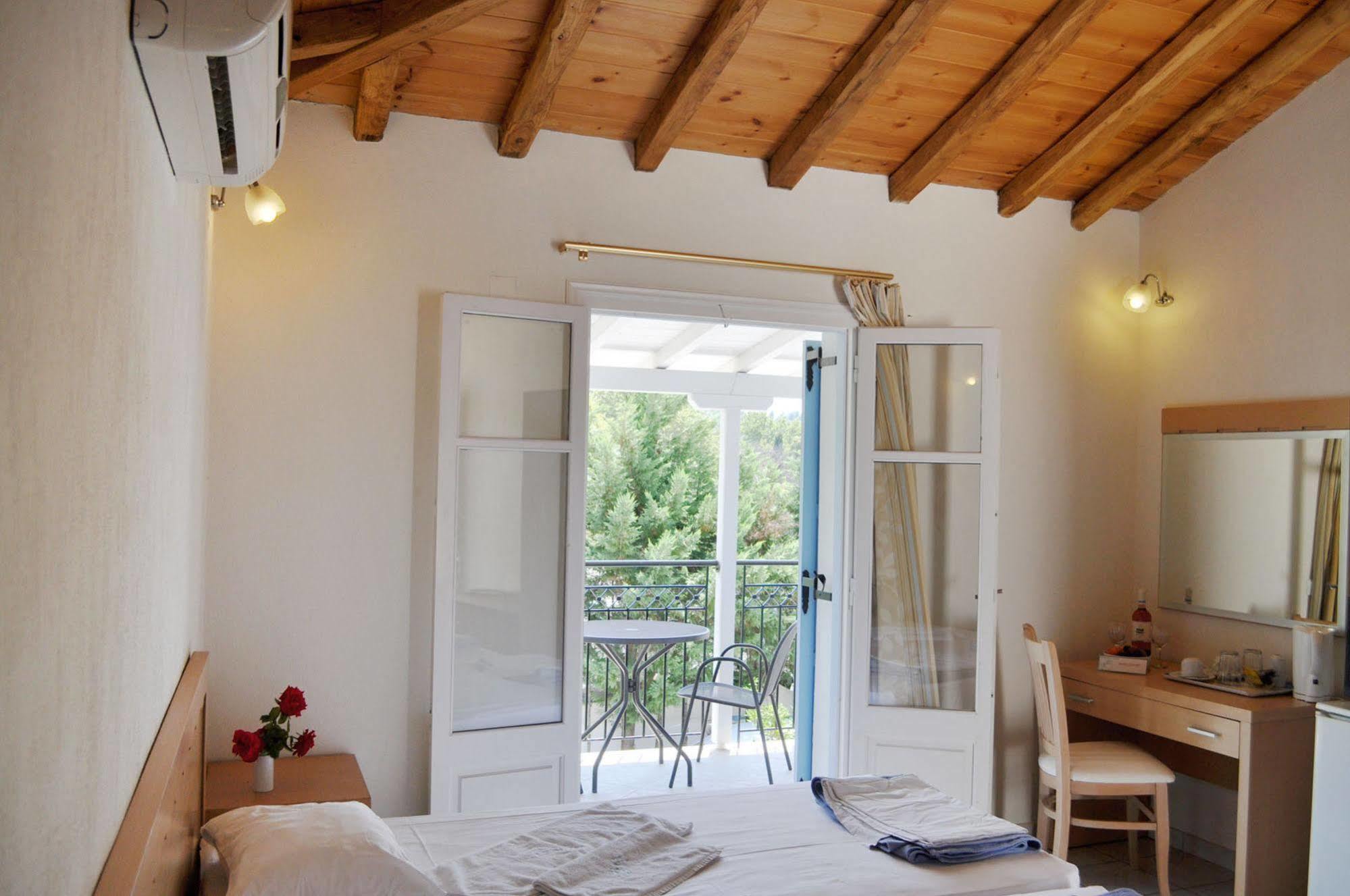 Marialena Village 3*