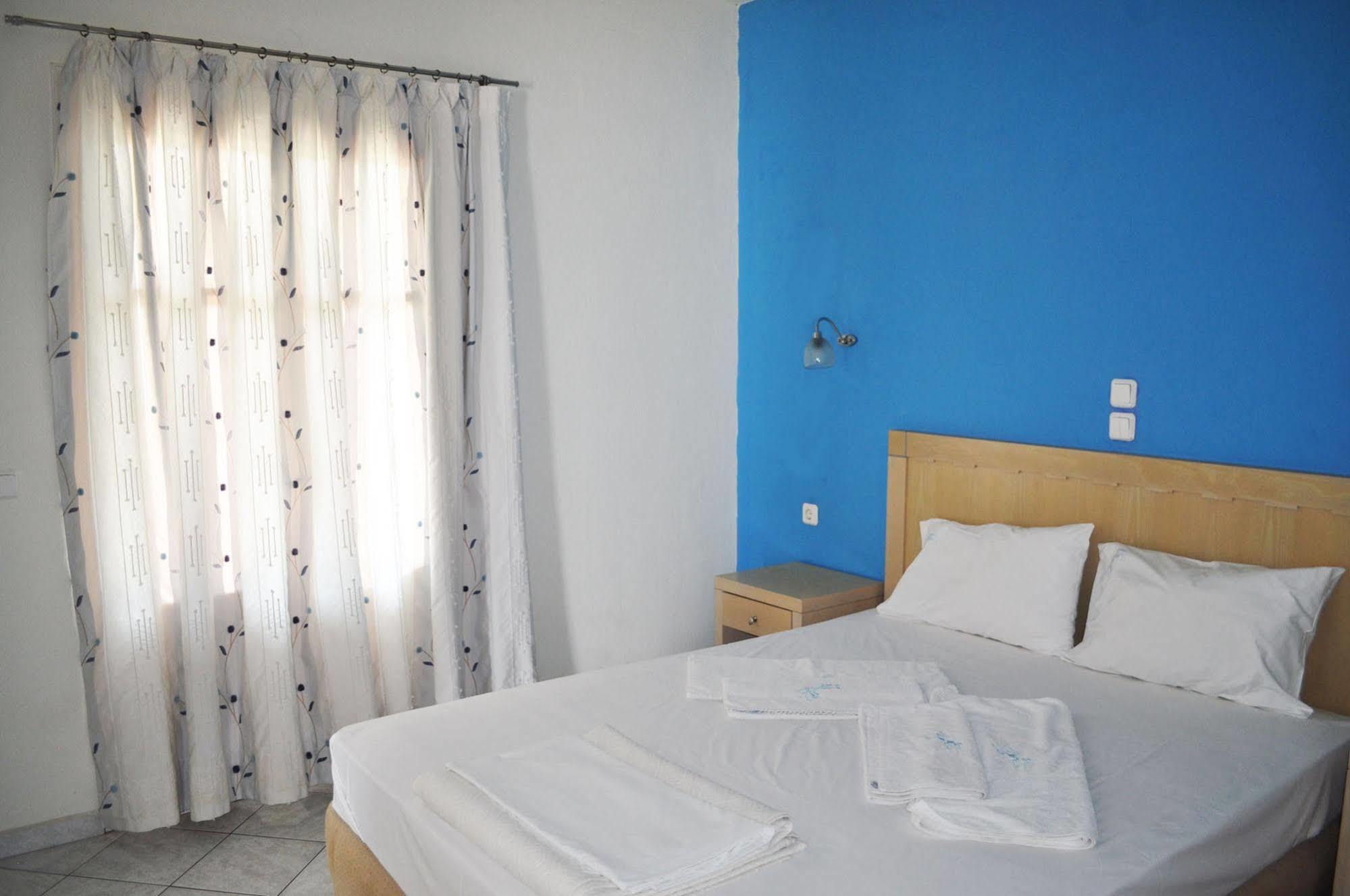 Marialena Village Aparthotel Platanias (Skiathos)