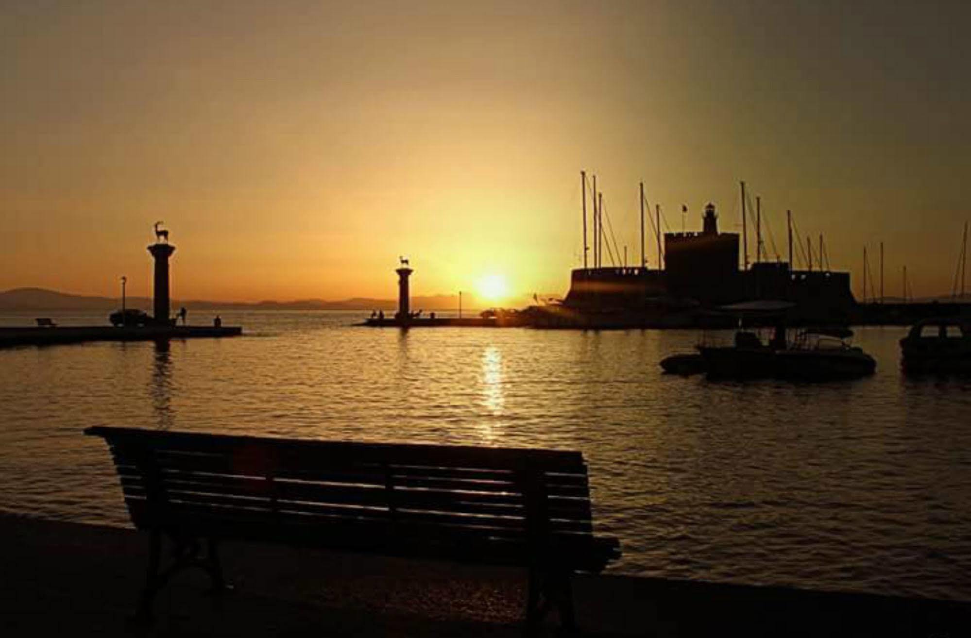 Athineon Aparthotel Rhodes City