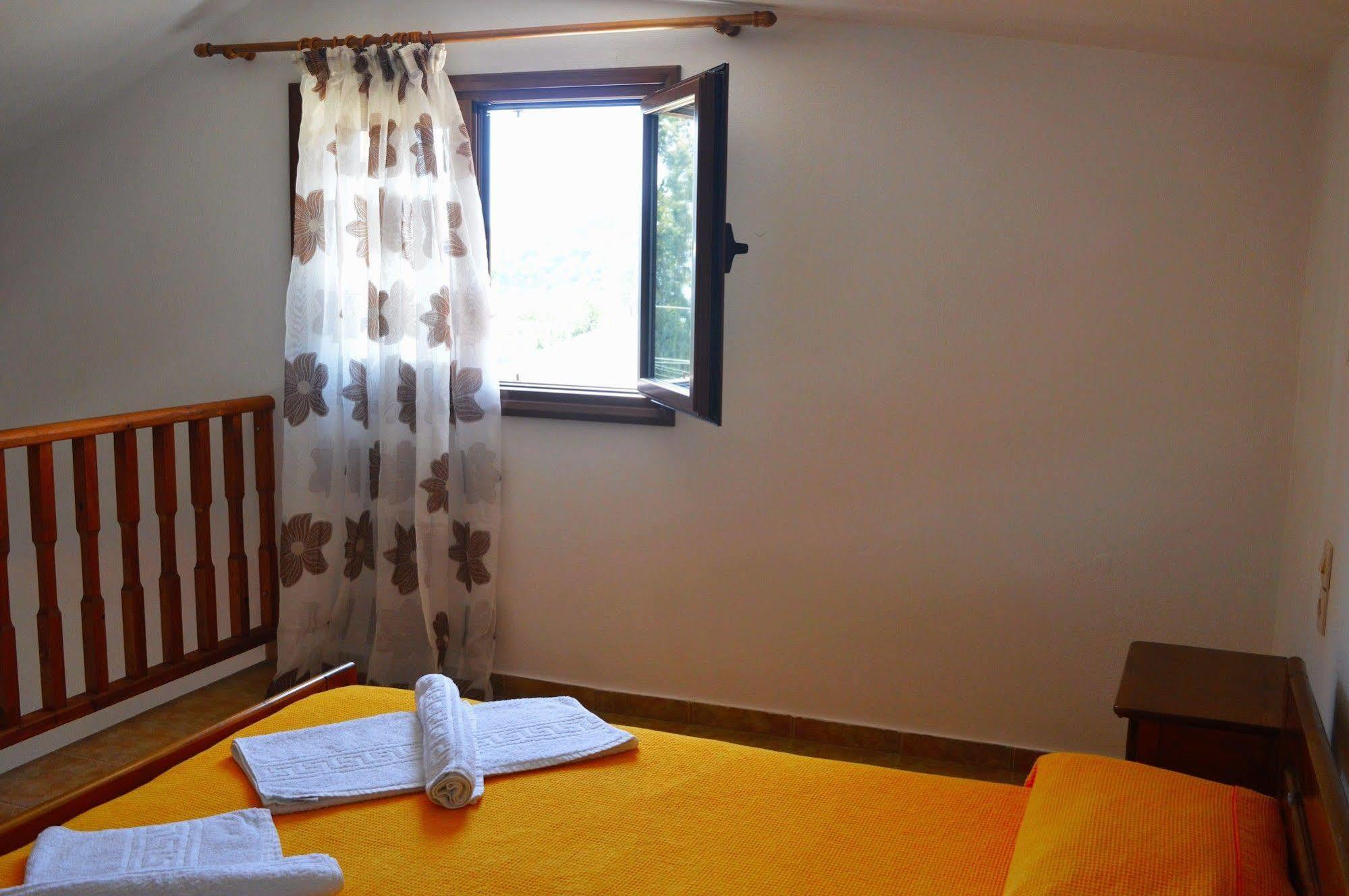 Maraki 3* Platanias (Skiathos)
