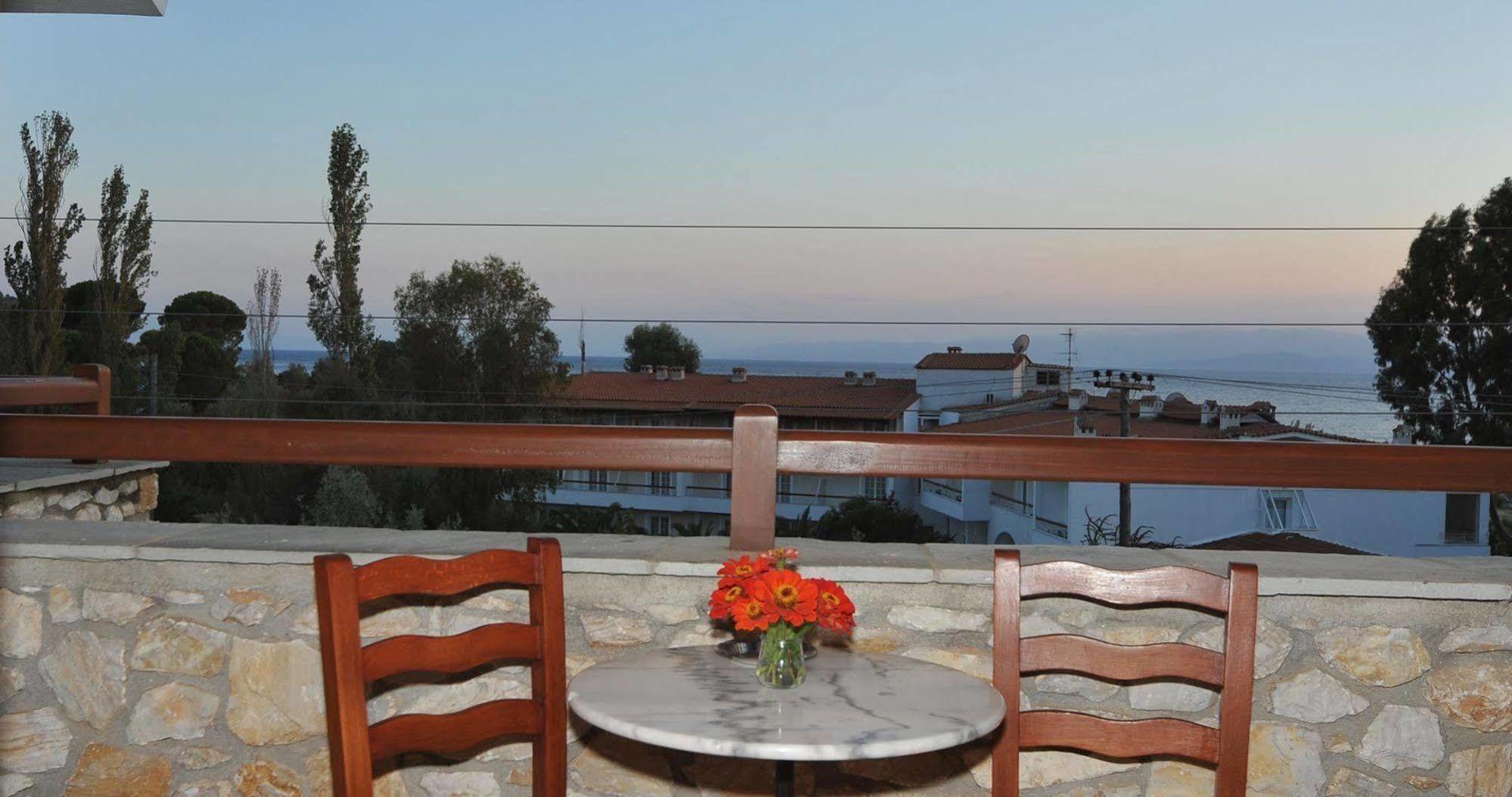 Maraki Aparthotel Platanias (Skiathos)