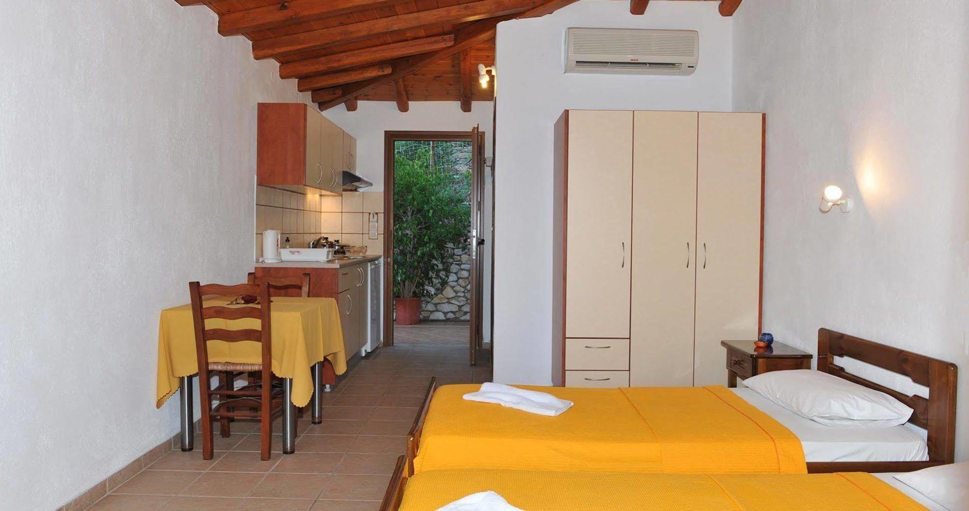 Aparthotel Maraki Platanias (Skiathos)