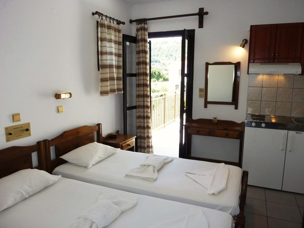 Golden Sun Hotel