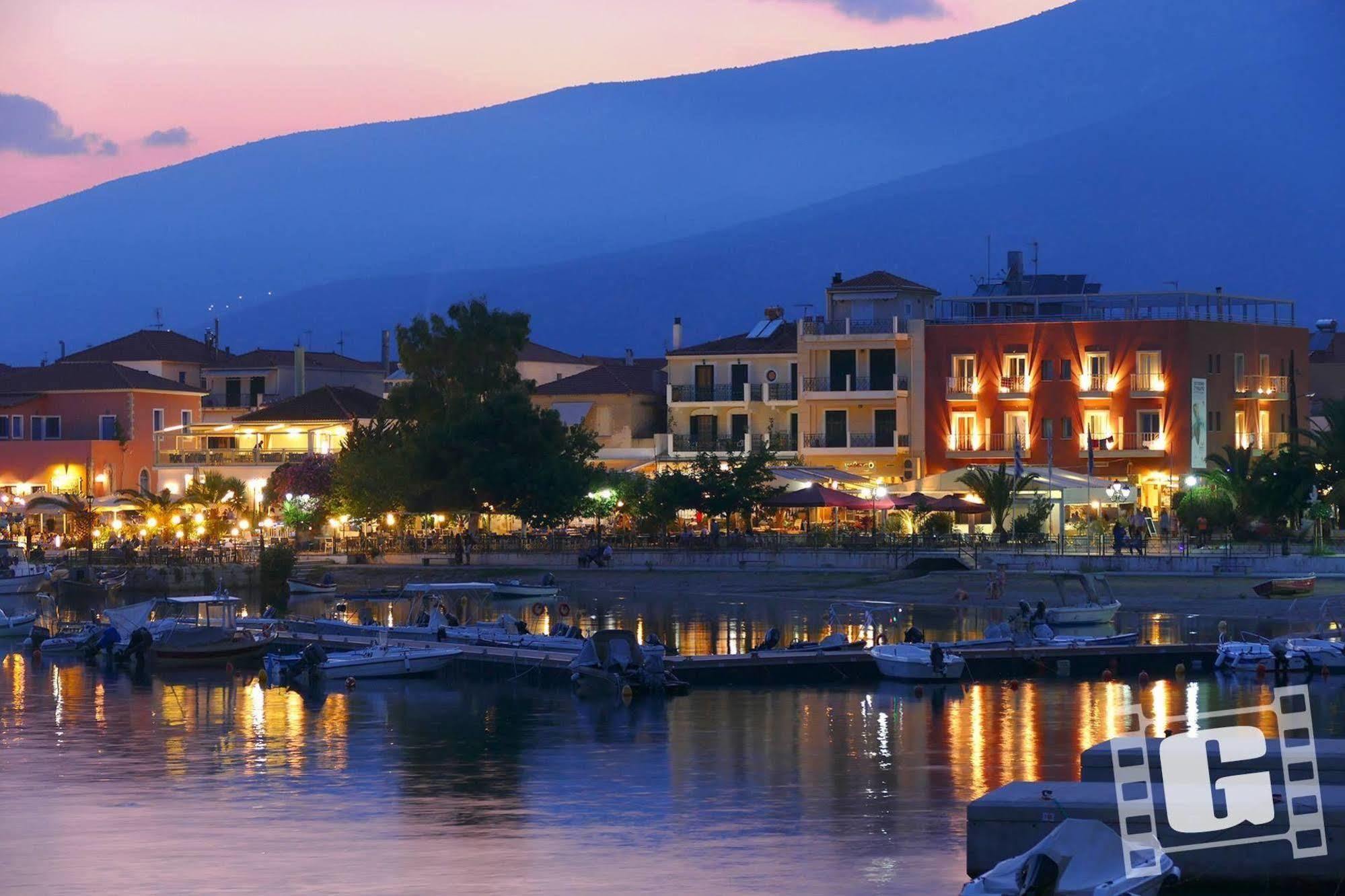 Astros Boutique Hotel 3*