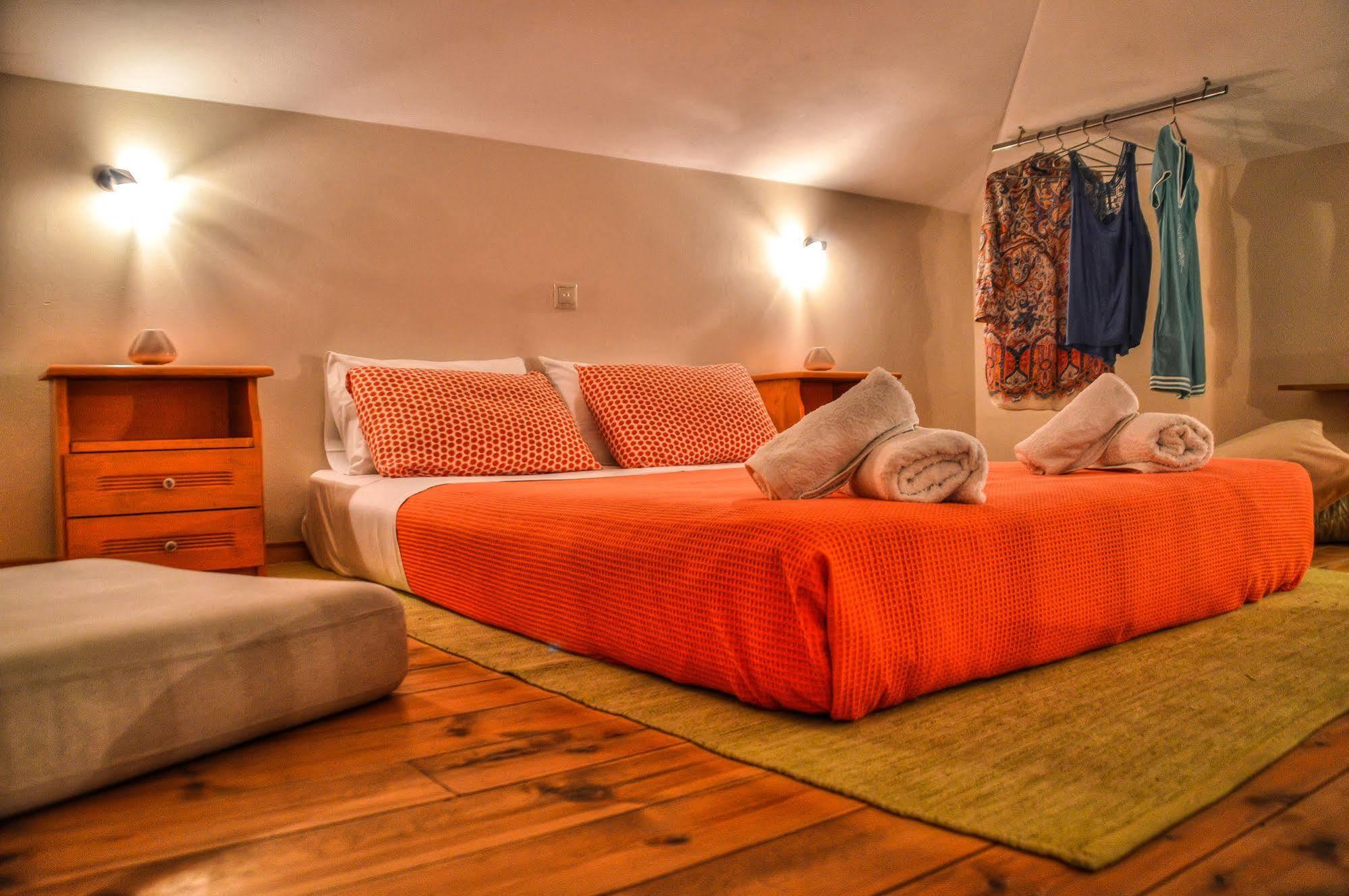 Iro Guest house 4*