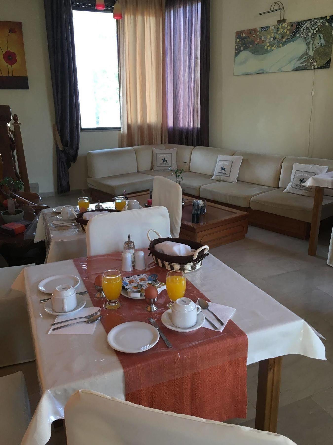 Pavlidis Hotel