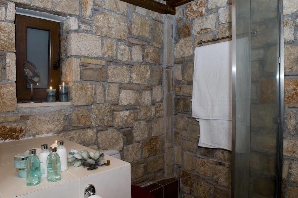 Enalio Aparthotel 4*