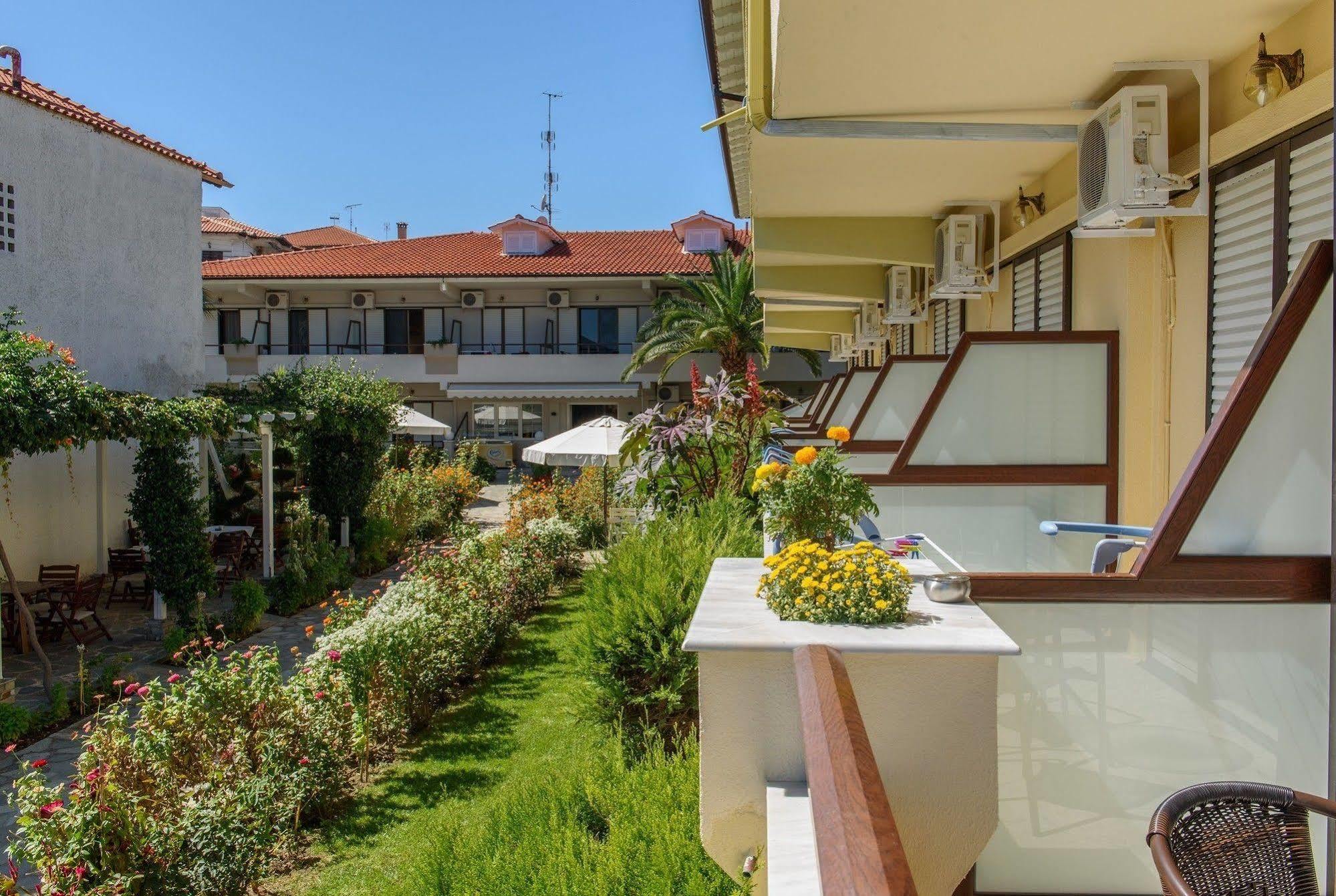Sun Rise Hotel 3*