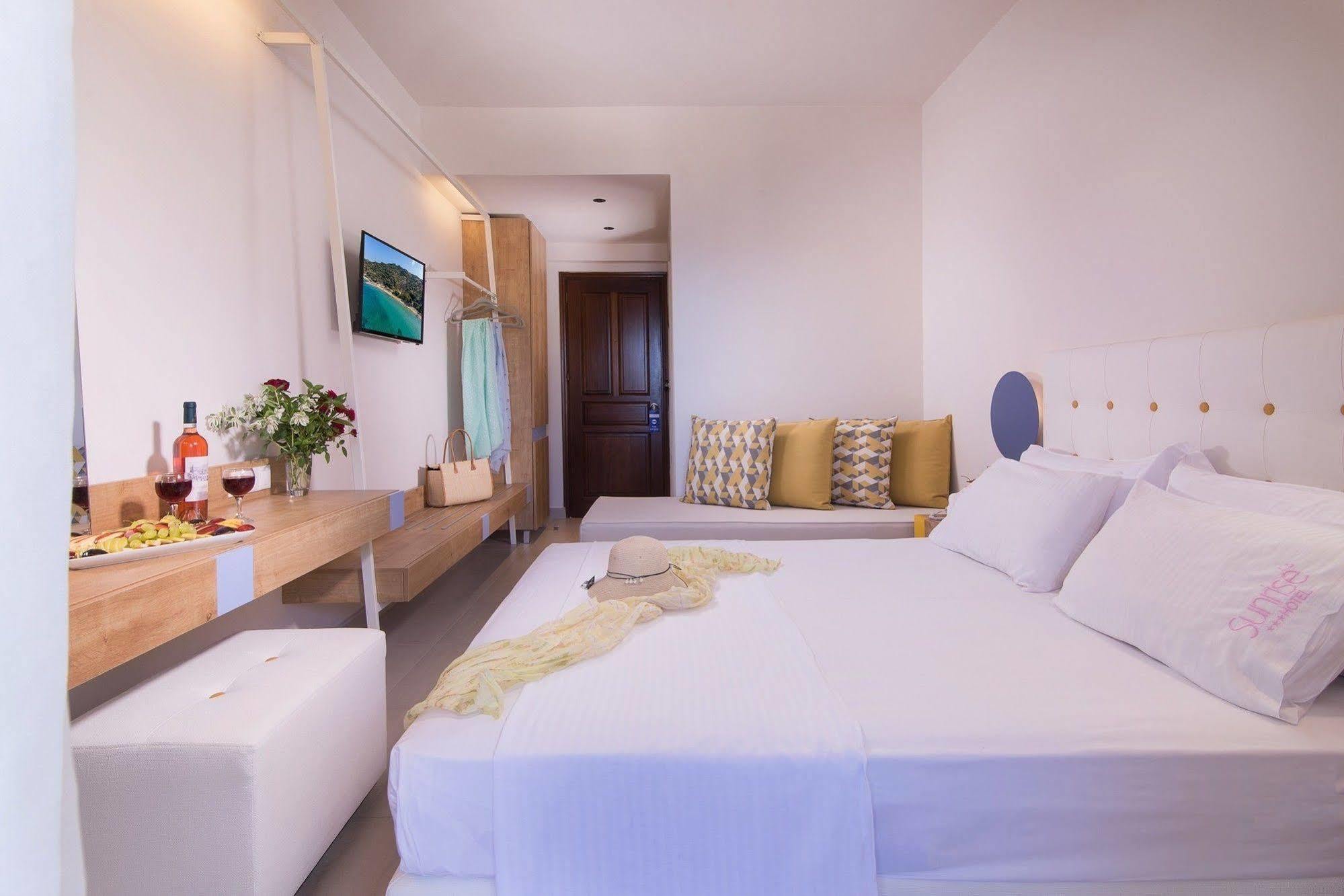 Sun Rise Hotel Ammouliani