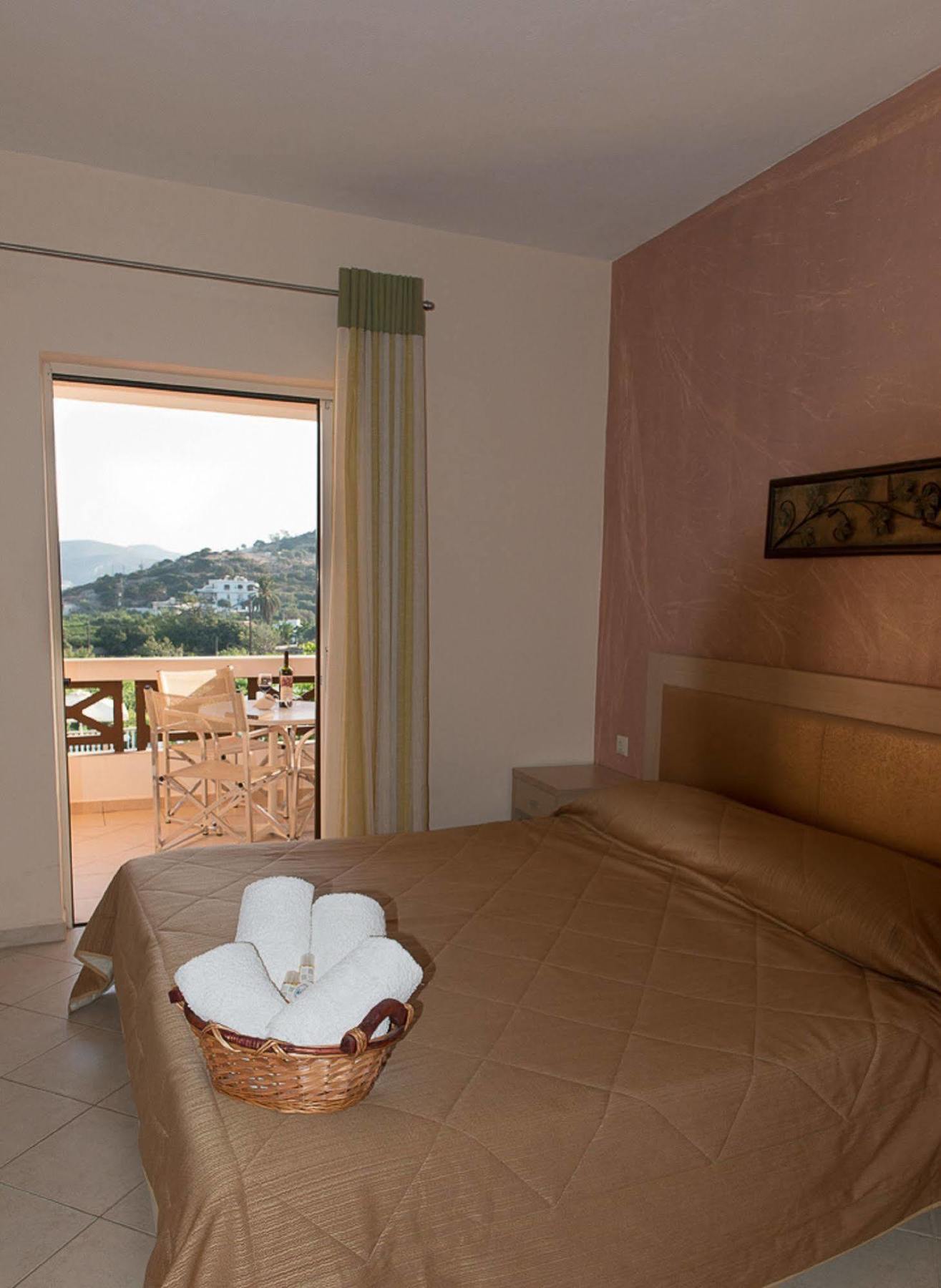 Marilen Aparthotel