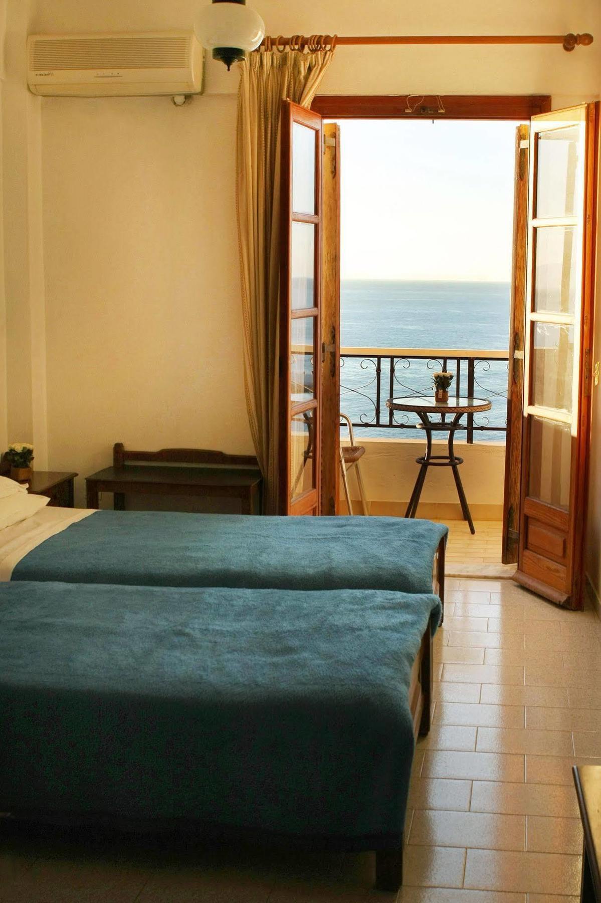 Kastro 2* Agios Kirykos (Ikaria)