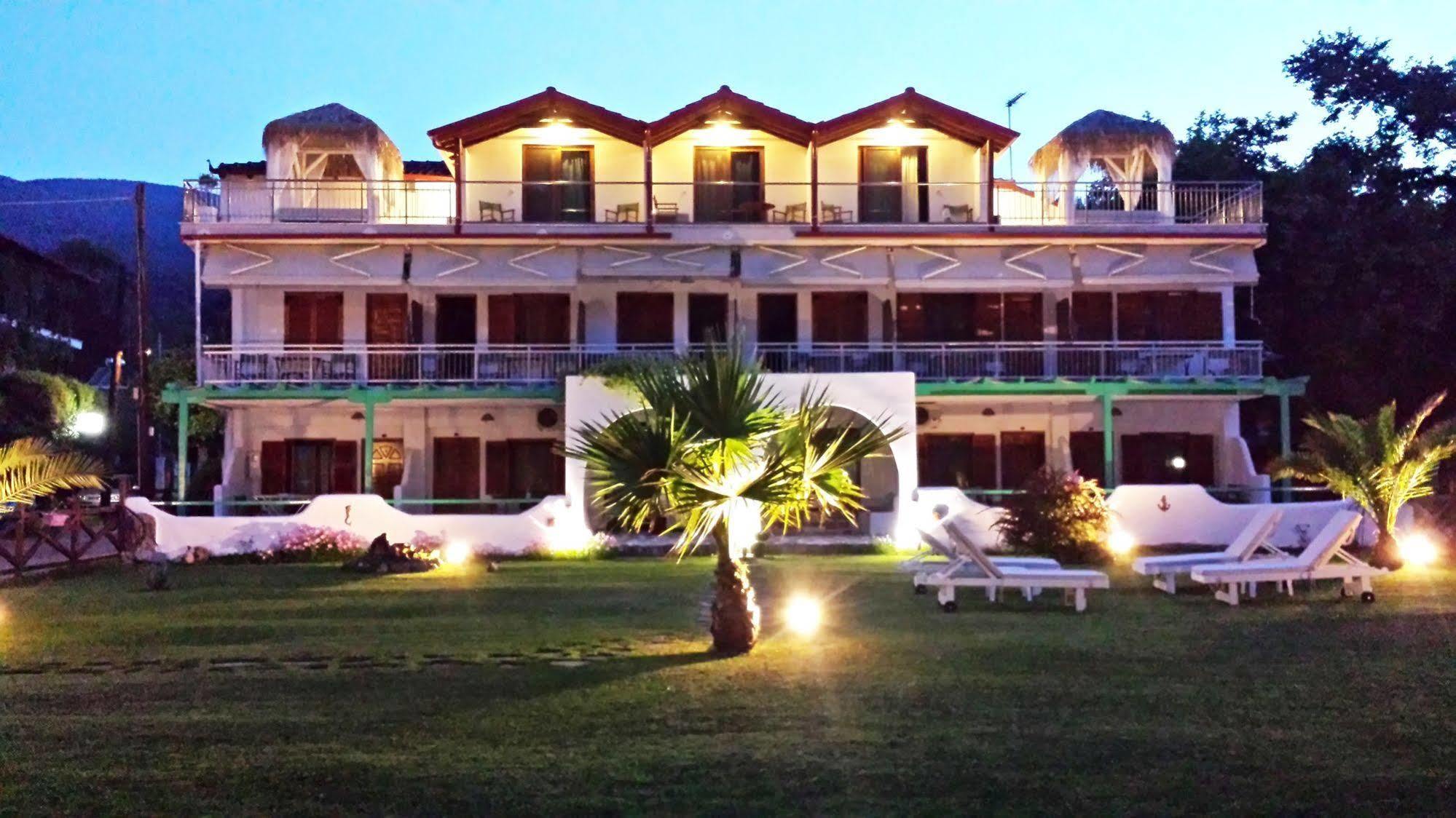 Aparthotel Efrosini & Paralia Panteleimonos