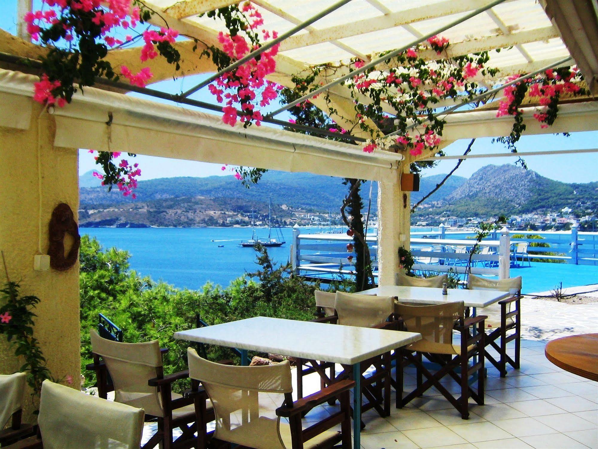 Kavos Bay Seafront * Agia Marina (Aegina)