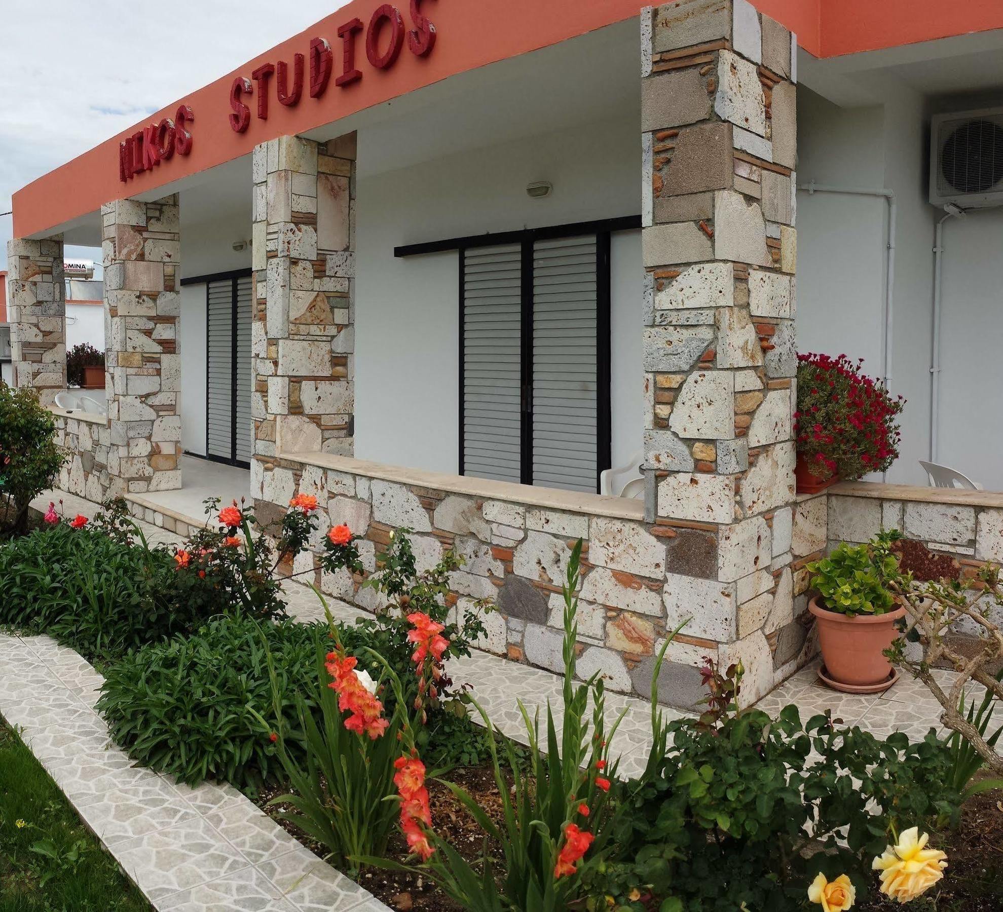 Guest house Nikos Studios *