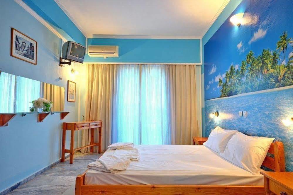 Studios Keri Aparthotel