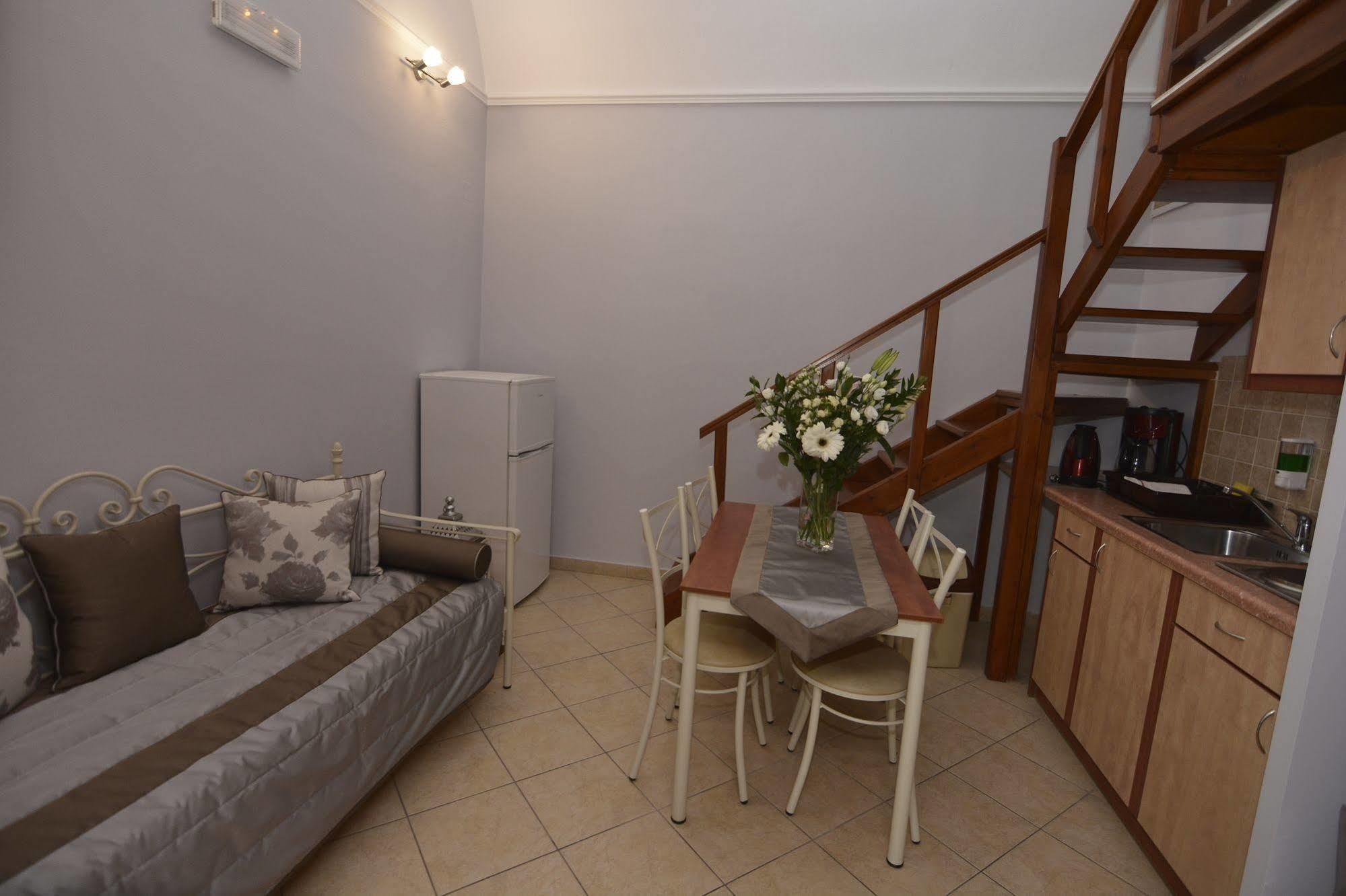 Polydefkis Hotel 4*