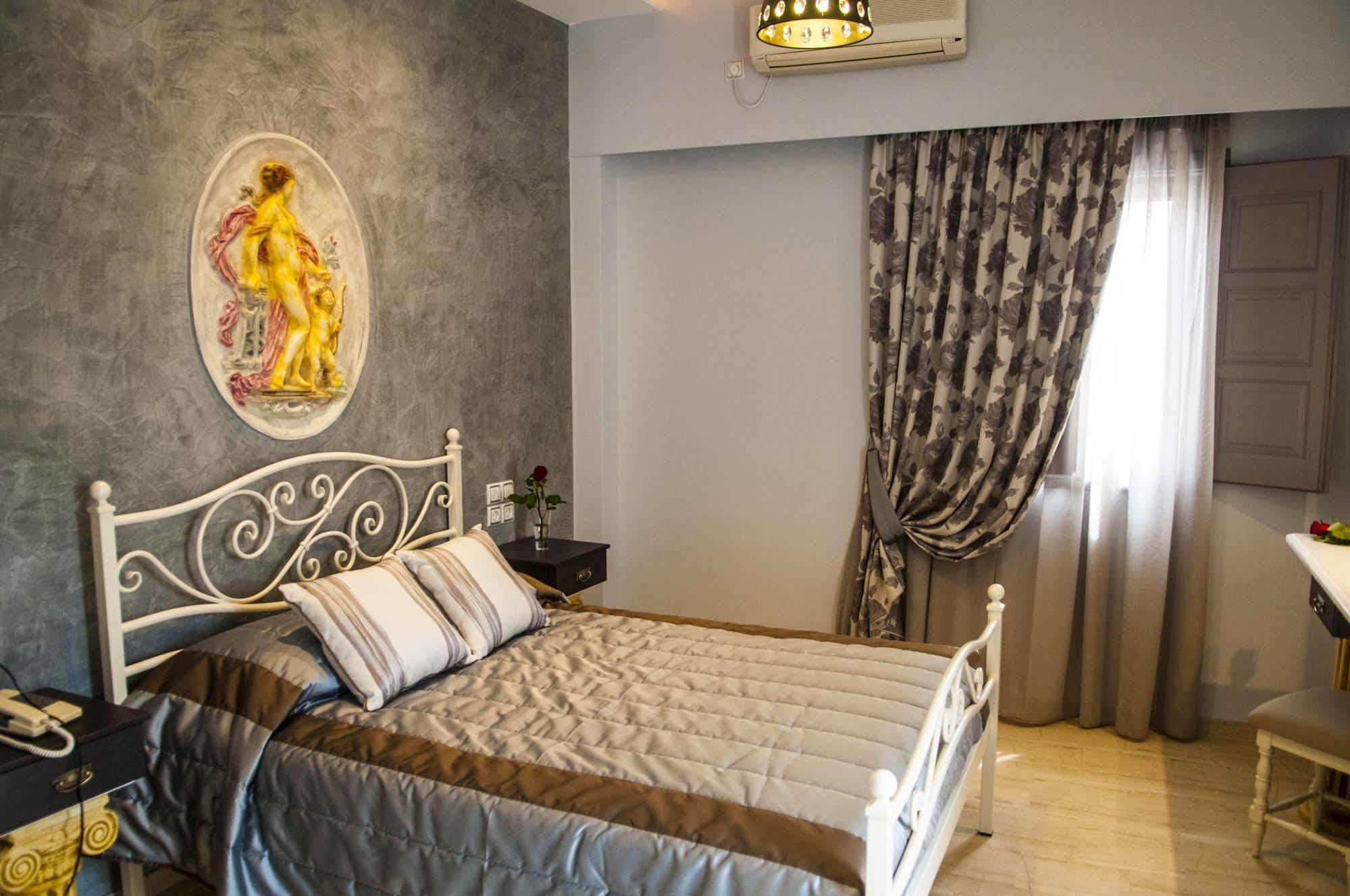 Polydefkis Hotel 4*