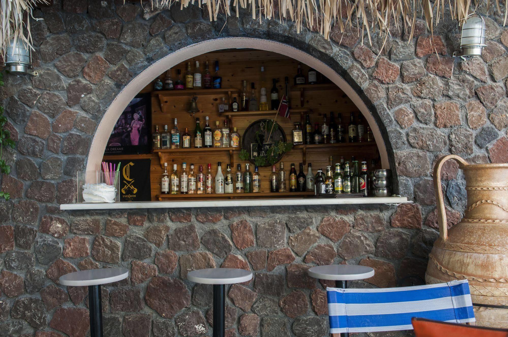 Polydefkis 4* Kamari (Santorini)