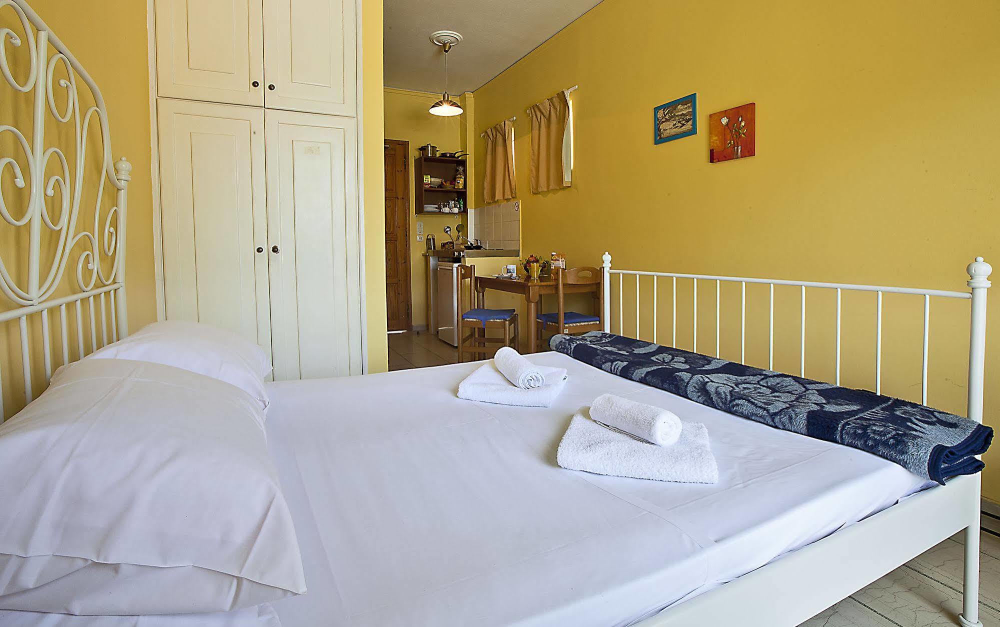 Meraki Hotel Tolo