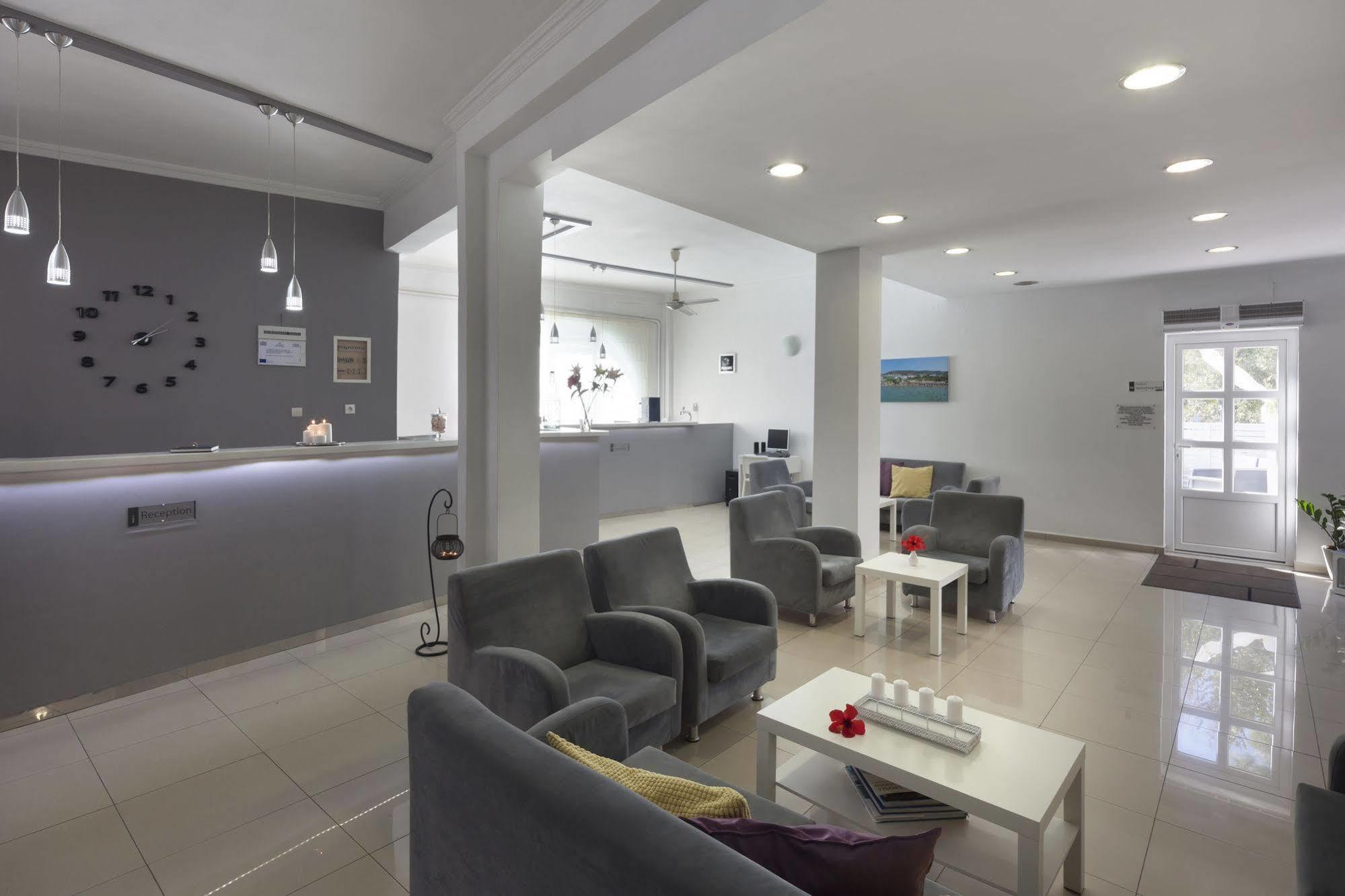 Francoise Hotel