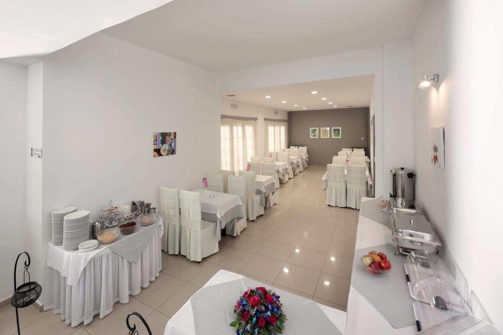 Hotel Francoise 2*