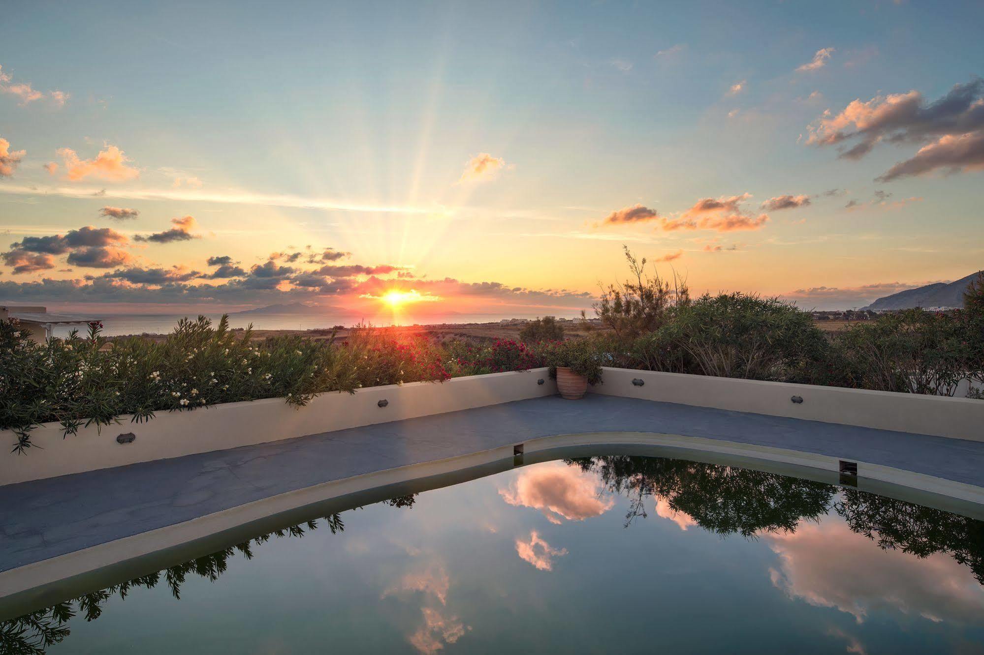 Sienna Eco * Fira (Santorini)