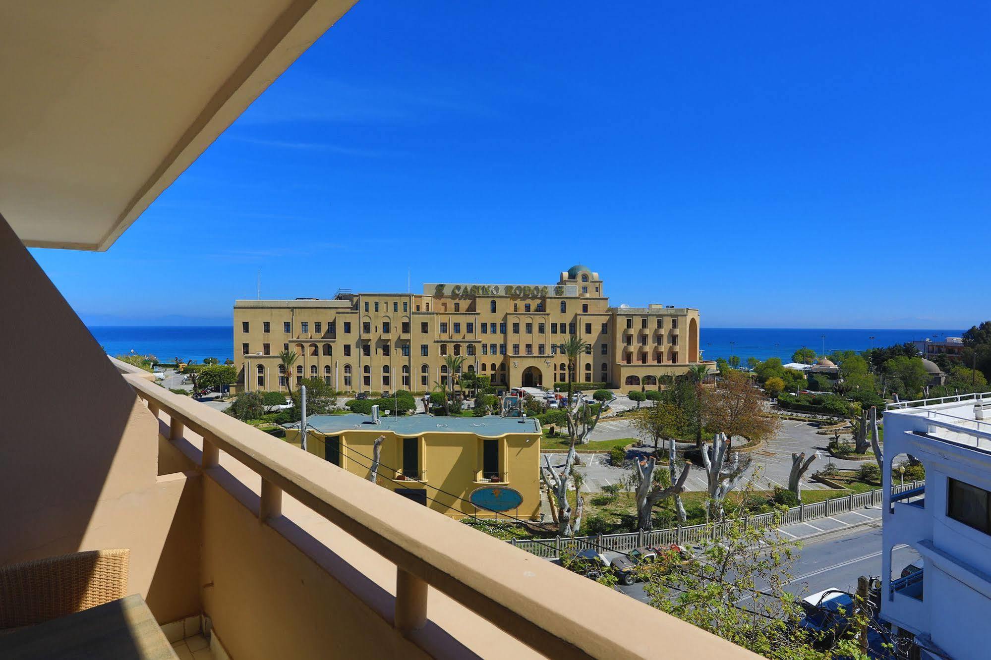 Hotel Center 3*