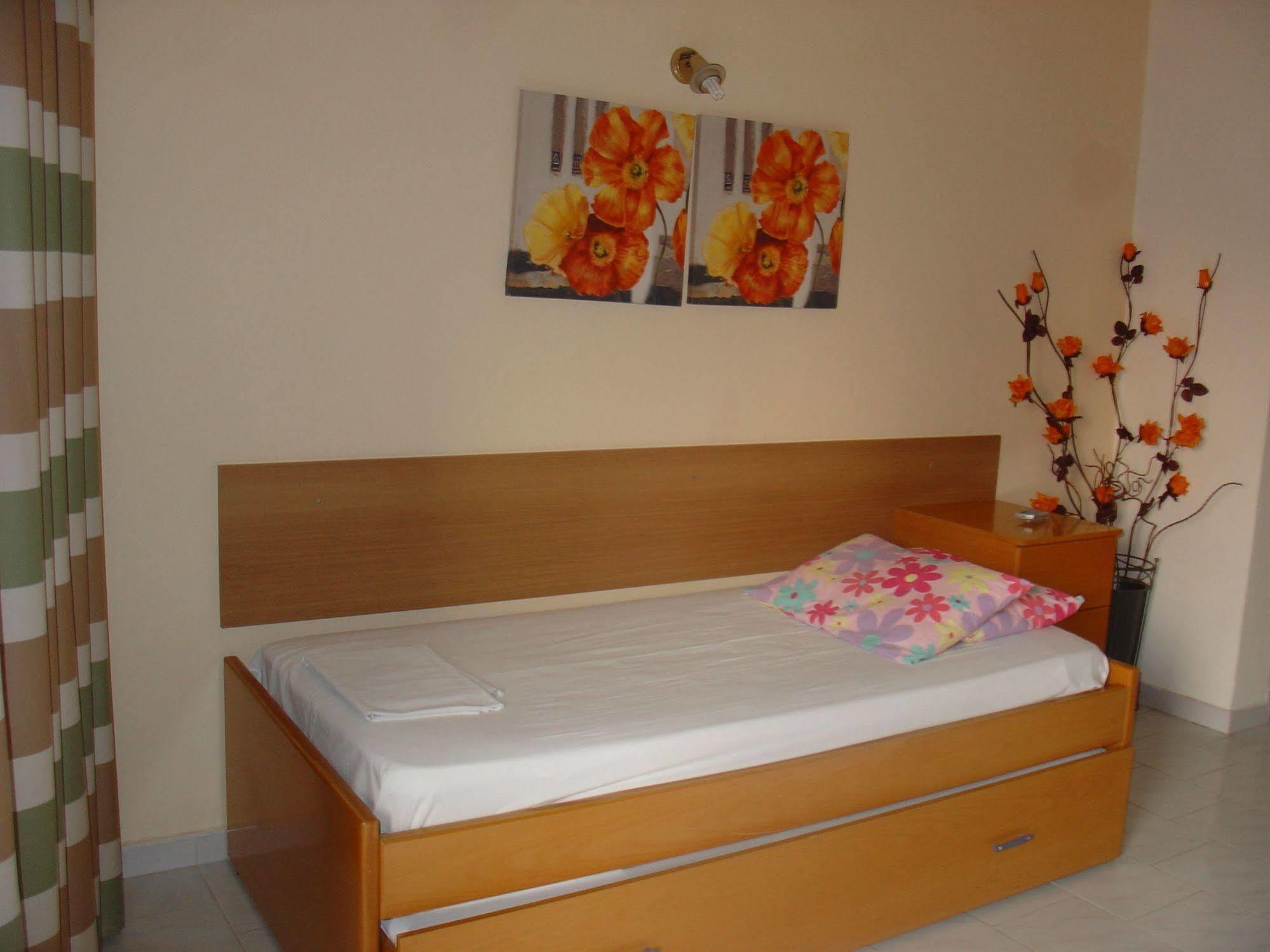 Aparthotel Lyristis Dinos &