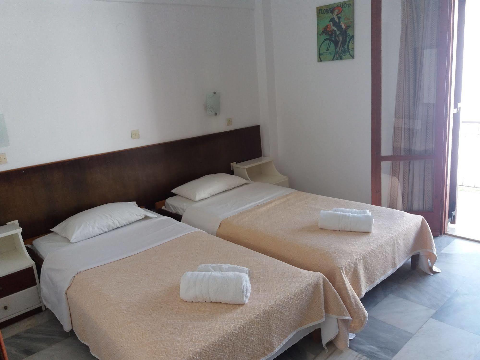 Aparthotel Harry's Bar & 1 Acharavi (Corfu)