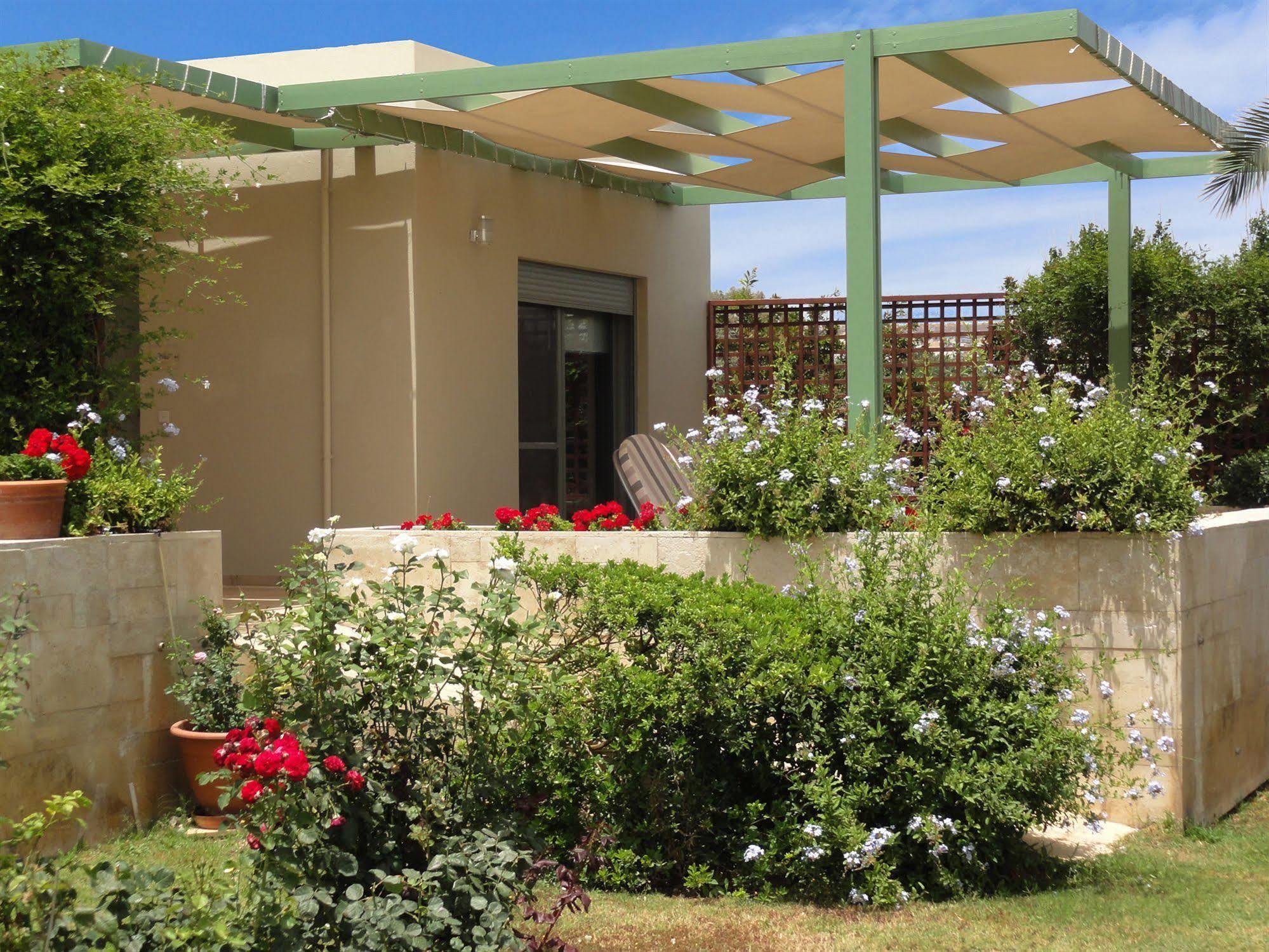Nereids Aparthotel Sitia (Crete)