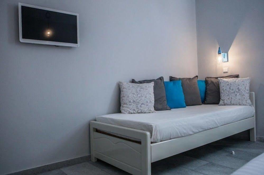 Ippokampos Beachfront Apartment Naxos City