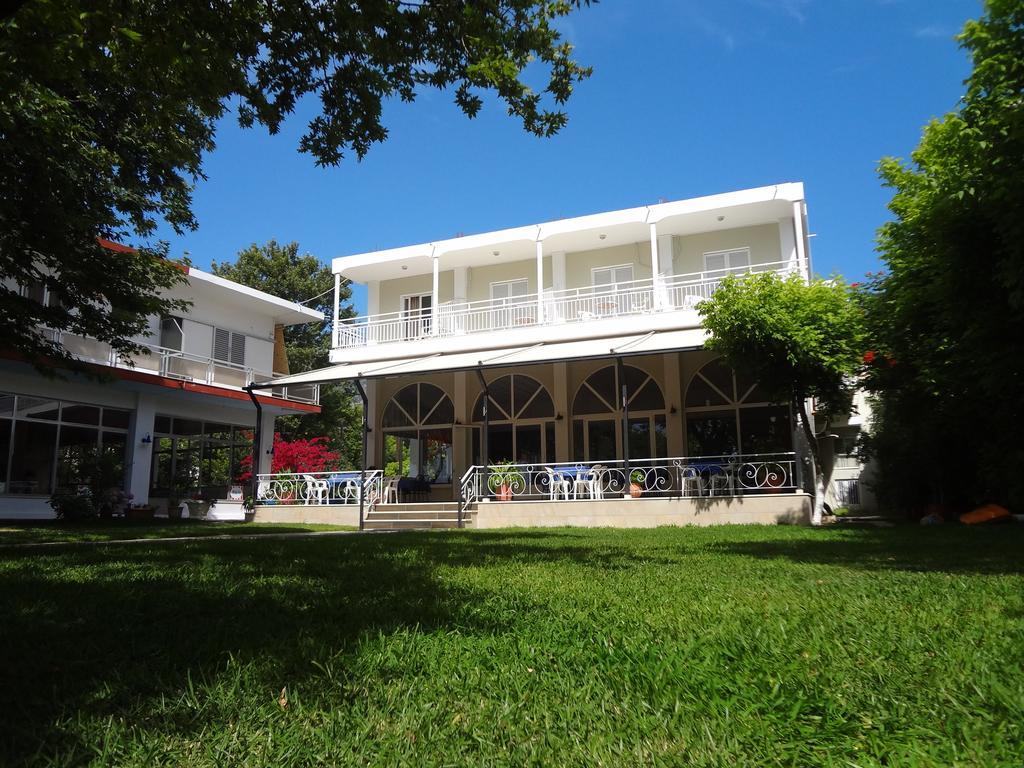 Avra Hotel