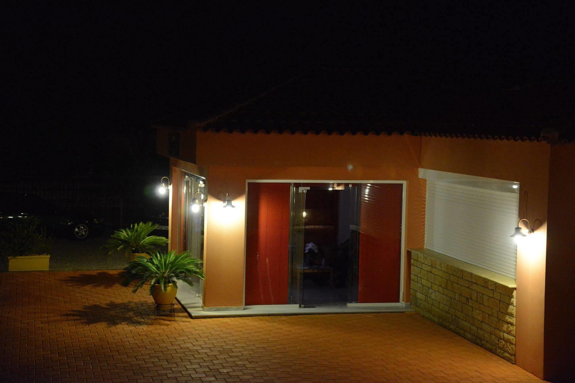 Maria's Filoxenia 3*