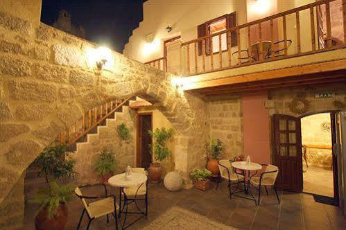 Hotel Camelot Traditional & Classic 3*
