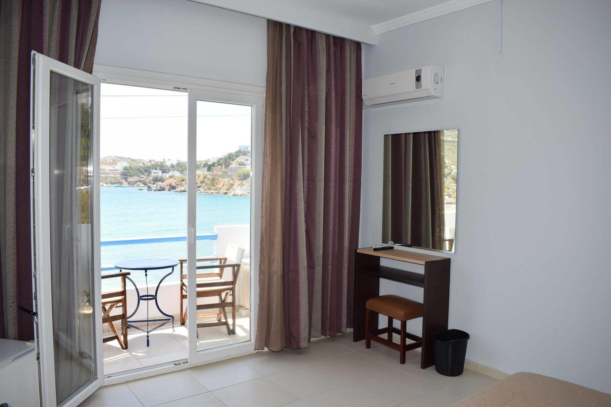 Vari Beach Hotel Hotel