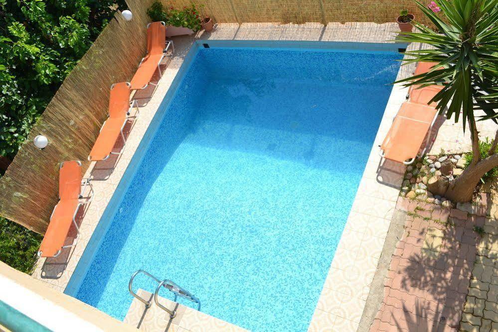 Despina Aparthotel Agia Marina (Crete)
