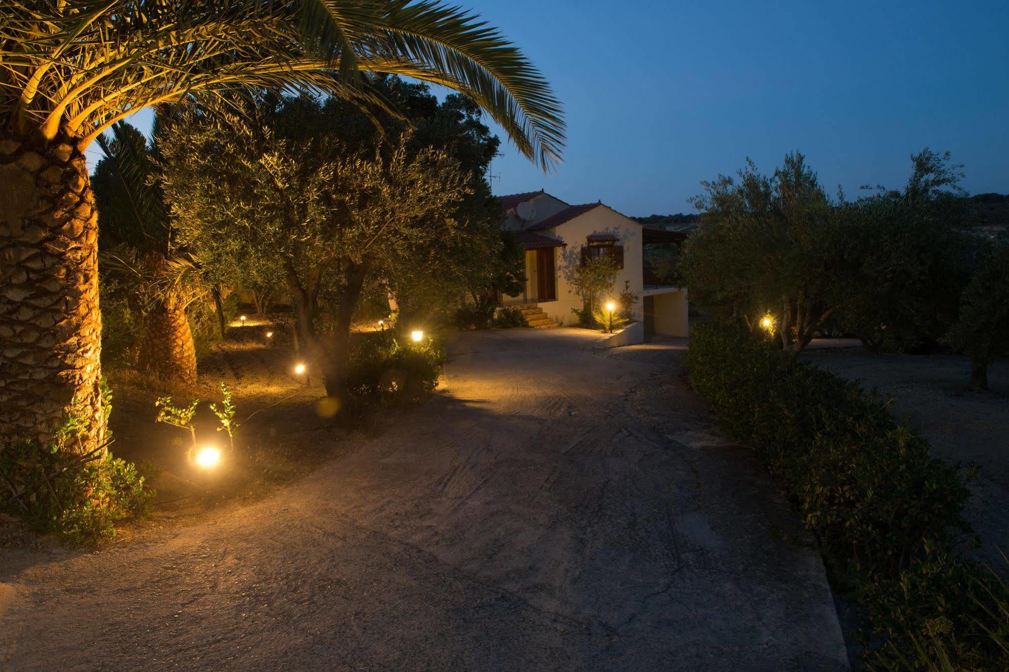 Lefkothea With Large Private Pool *