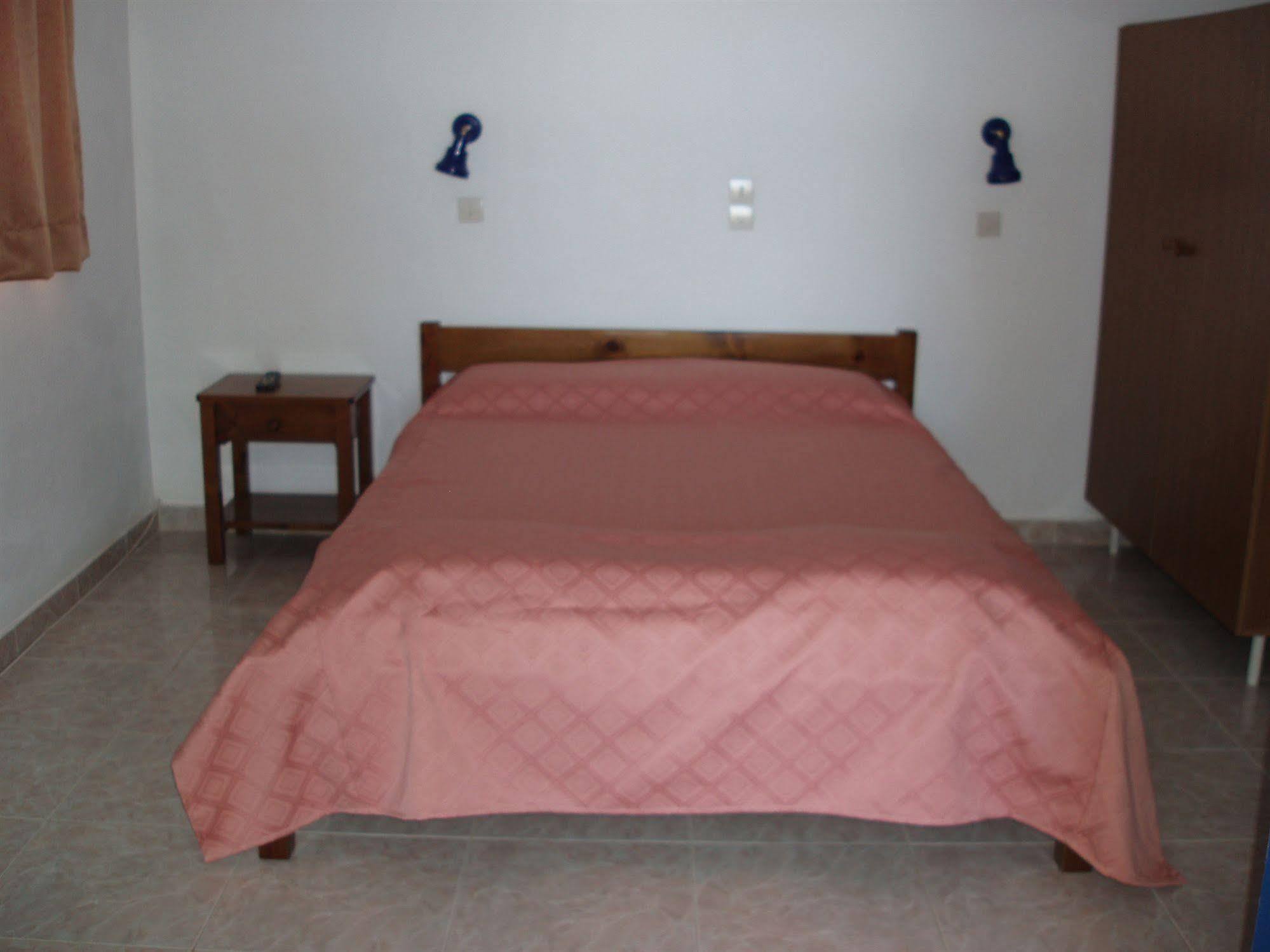 Helena's Aparthotel 2*