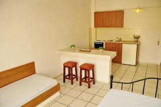 Cleopatra Aparthotel 3*