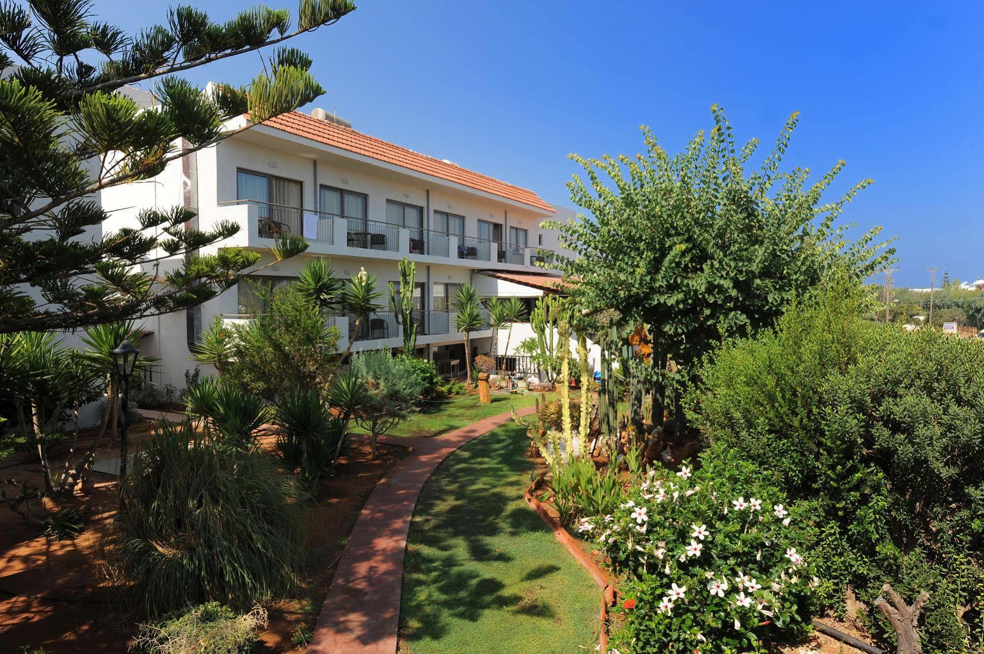 Hotel Oasis - Adults Only Anissaras