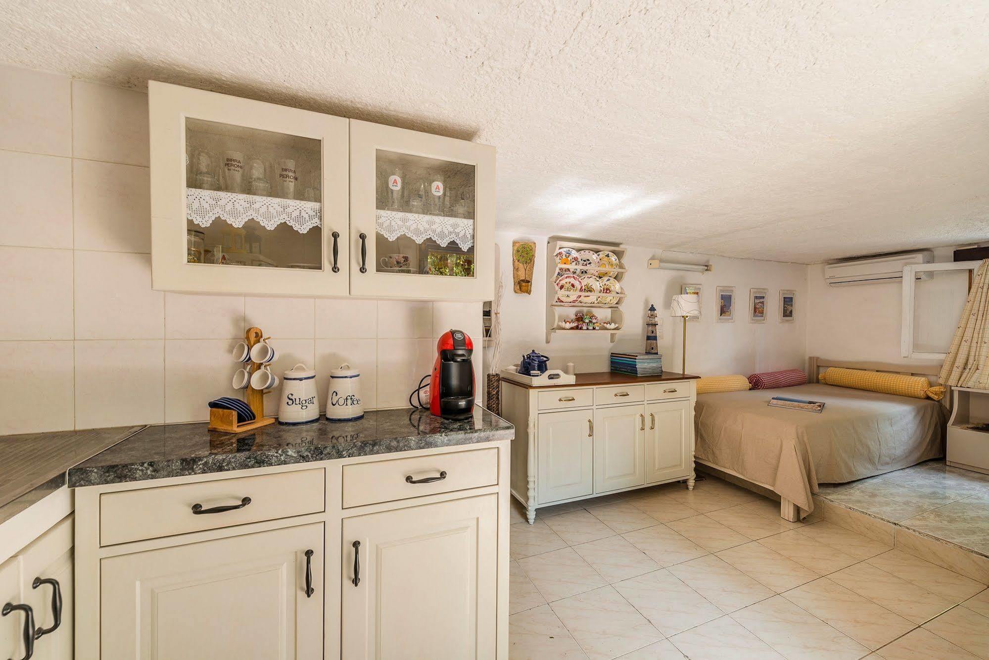 Alpha Stegna Sun Guest house Archangelos (Rhodes)